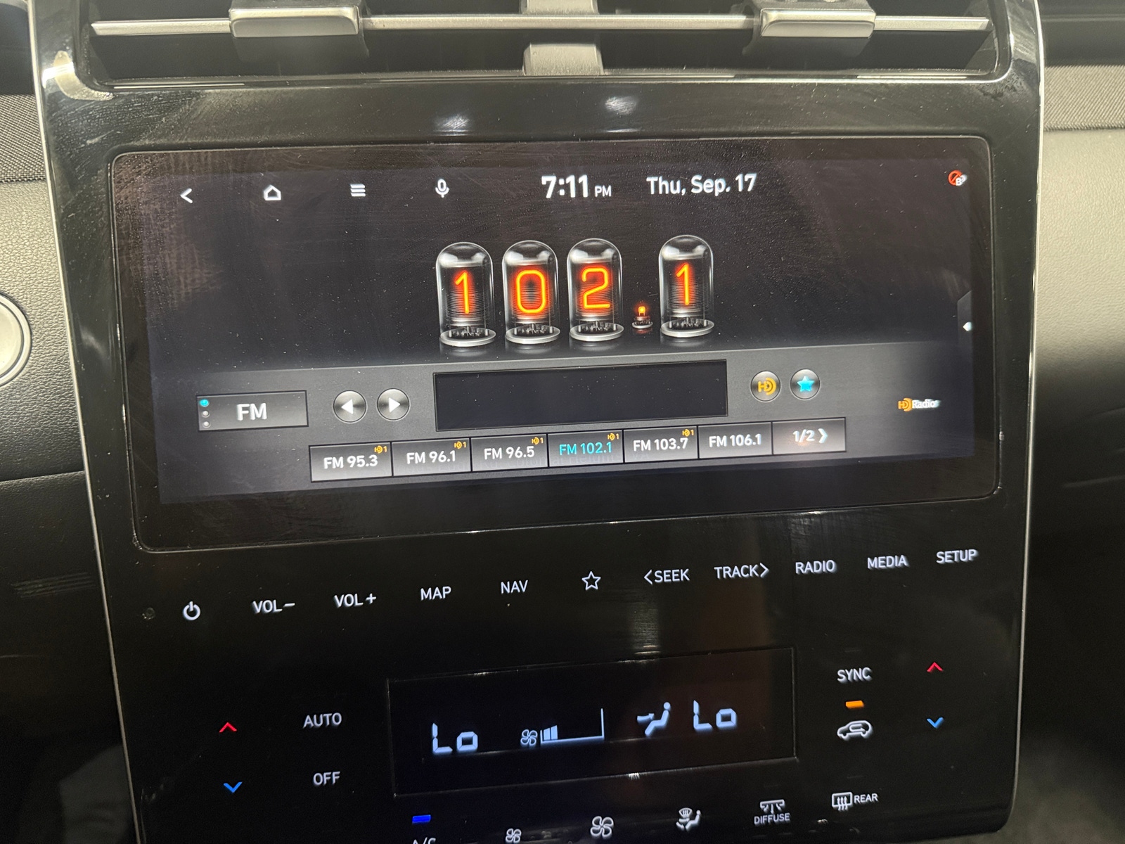 Thumbnail: 2022 Hyundai Tucson - 3