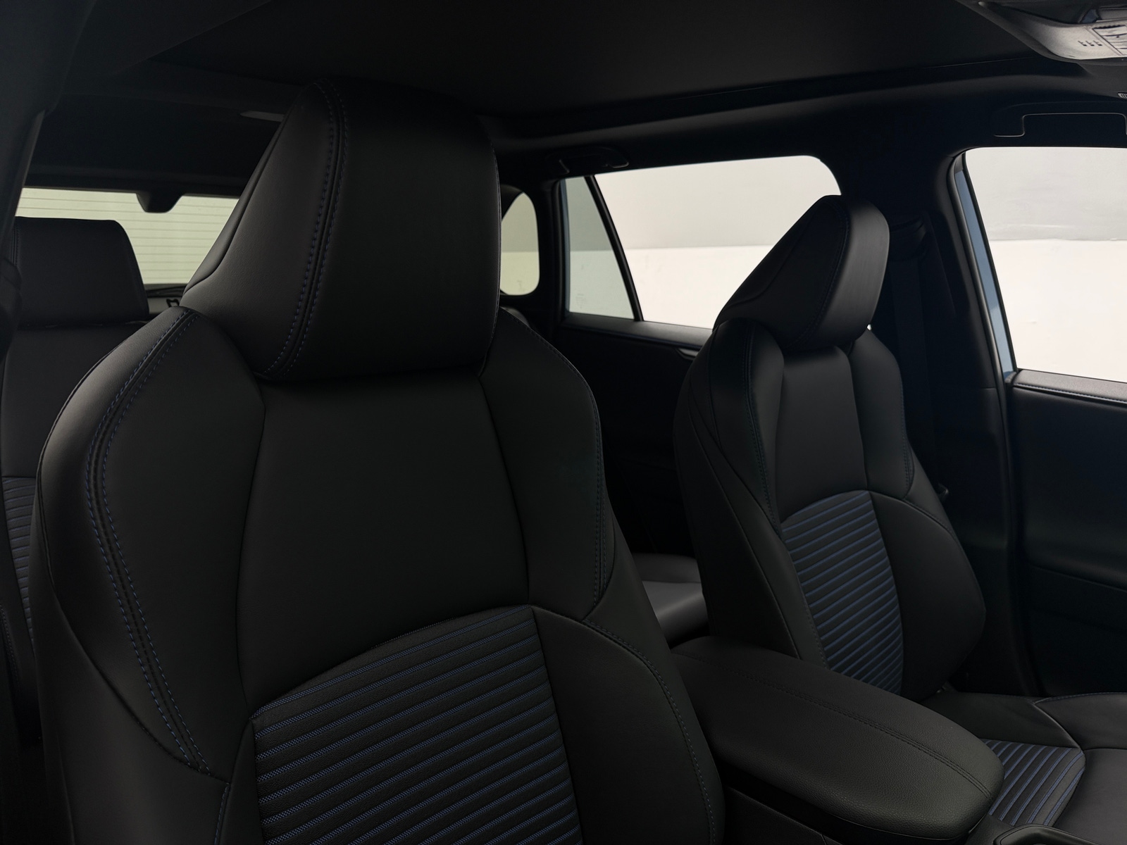 Thumbnail: 2024 Toyota RAV4 - 2