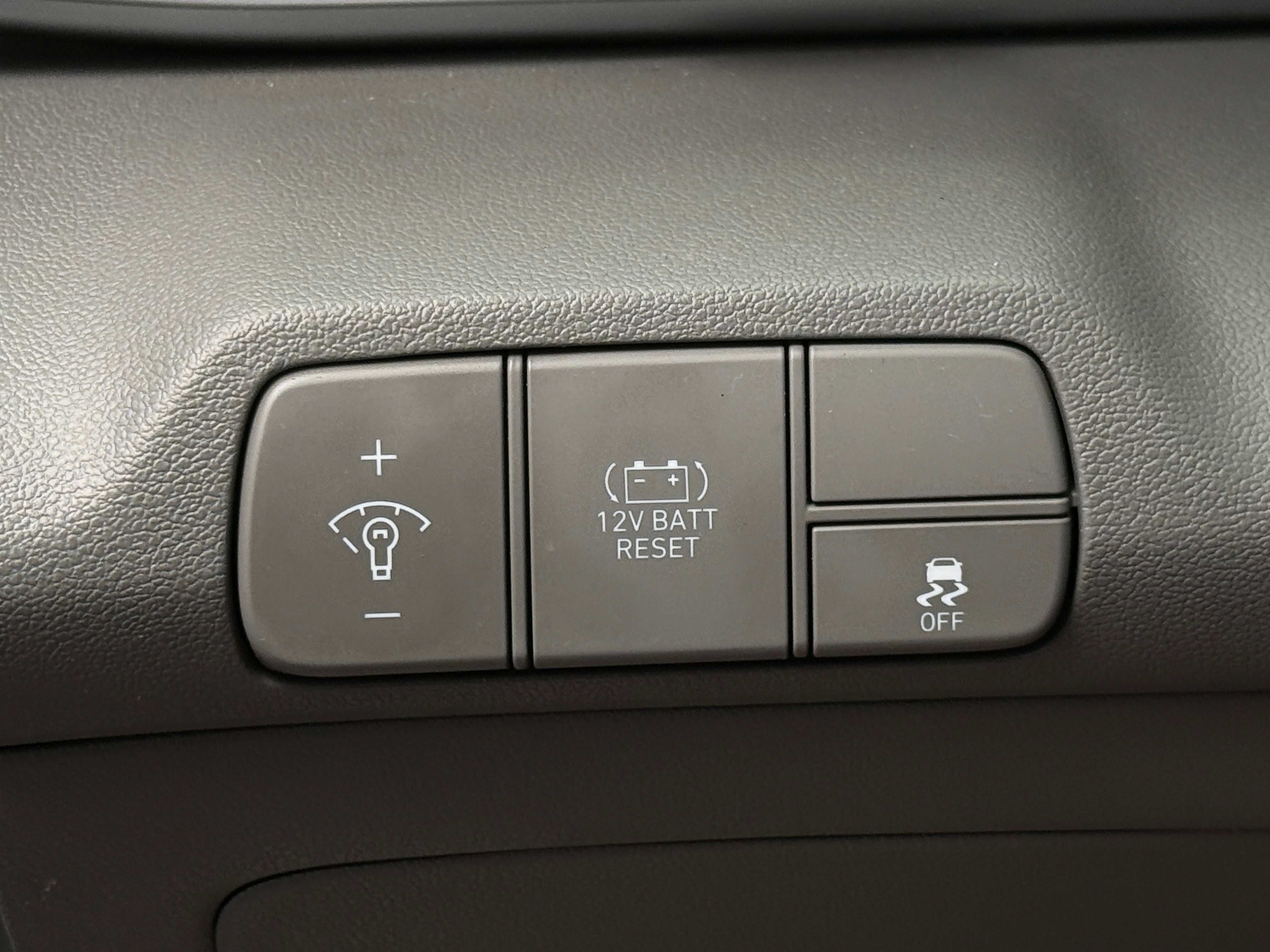 2025 Hyundai Elantra Hybrid