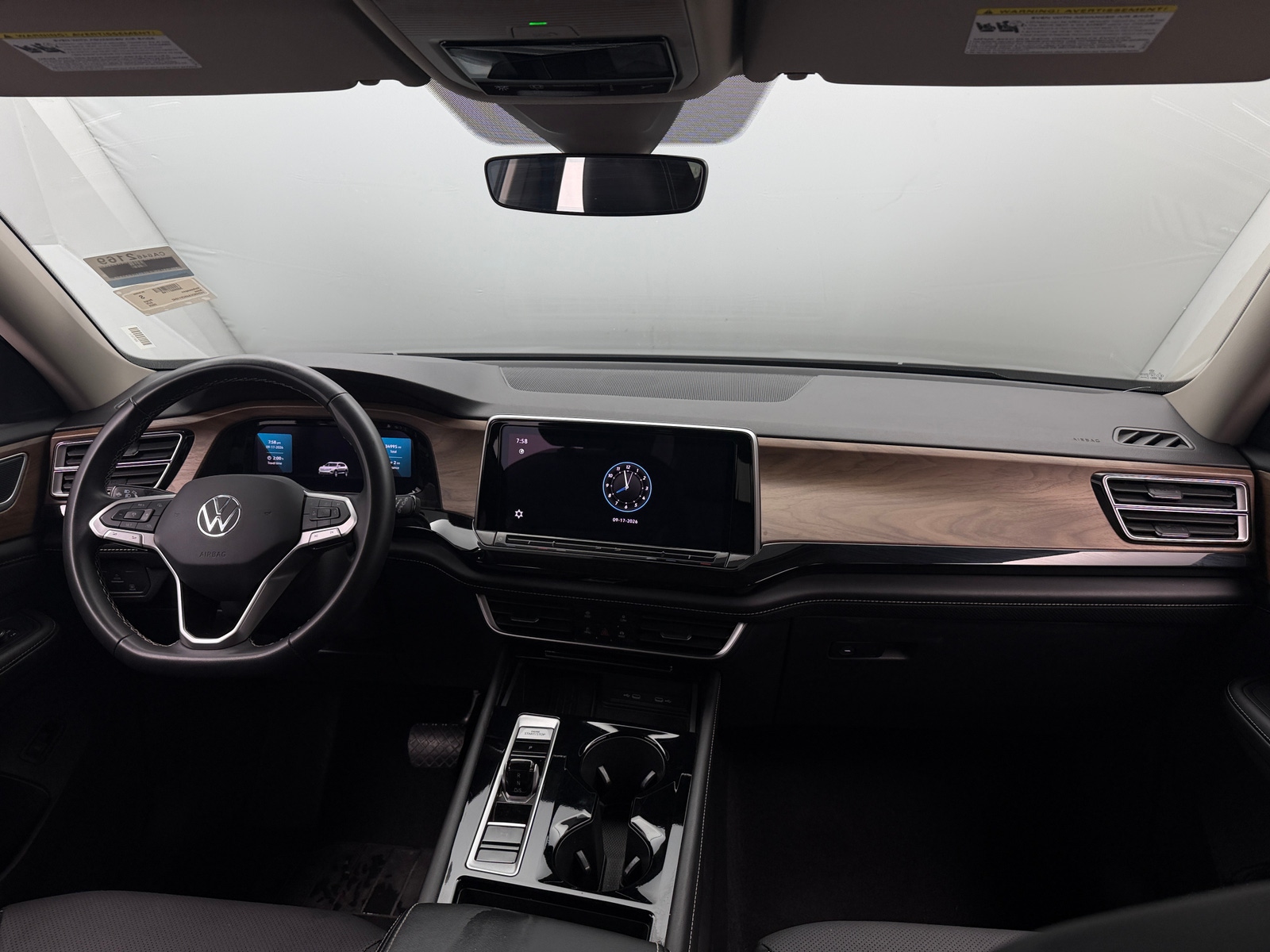 Thumbnail: 2025 Volkswagen Atlas - 3