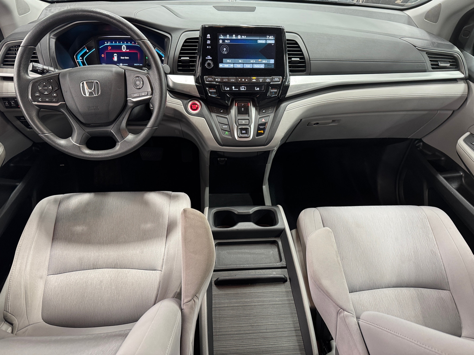 Thumbnail: 2018 Honda Odyssey - 3