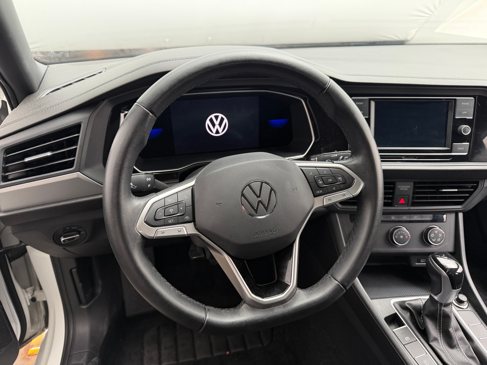 Thumbnail: 2022 Volkswagen Jetta - 5
