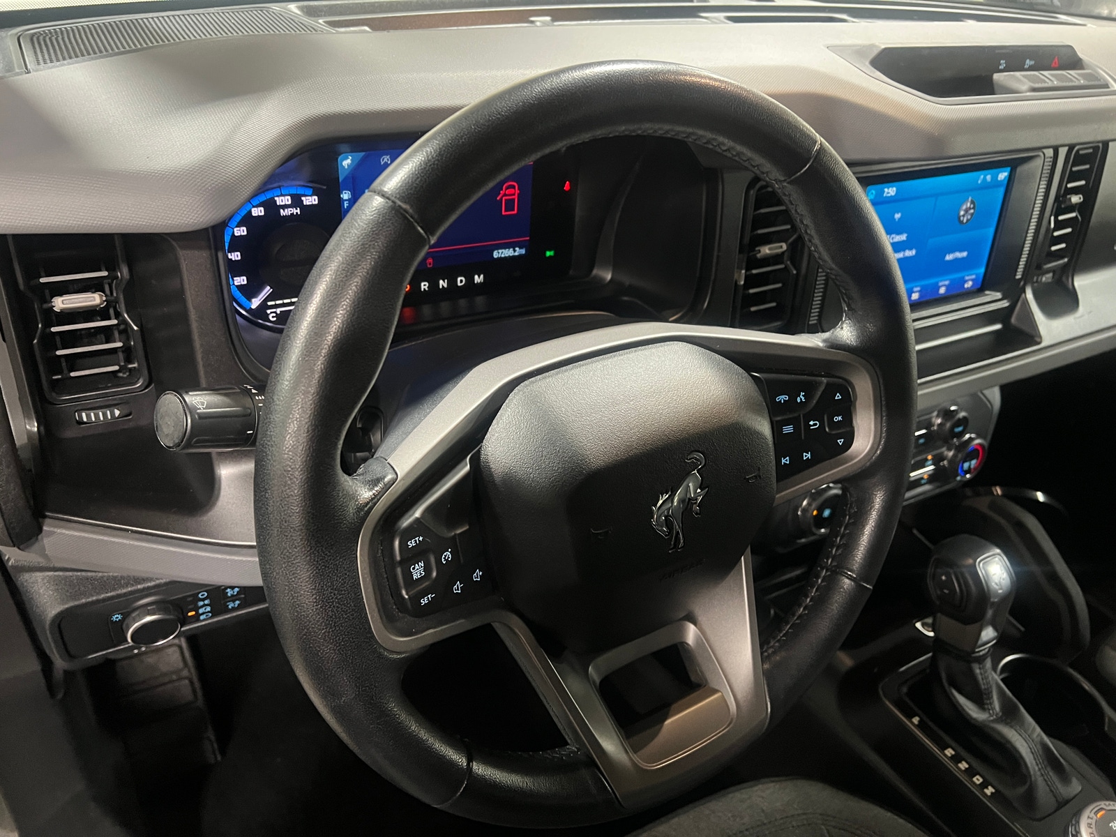 Thumbnail: 2022 Ford Bronco - 5