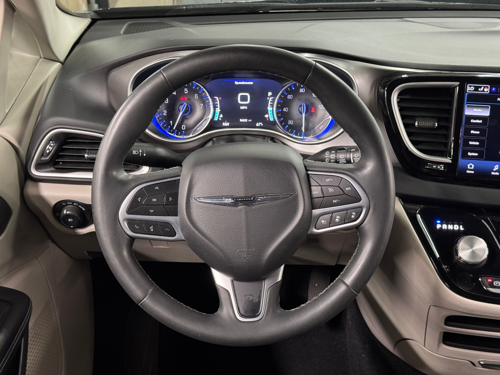 Thumbnail: 2024 Chrysler Pacifica - 4
