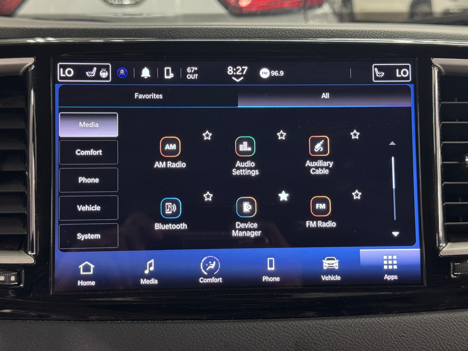 Thumbnail: 2024 Chrysler Pacifica - 3