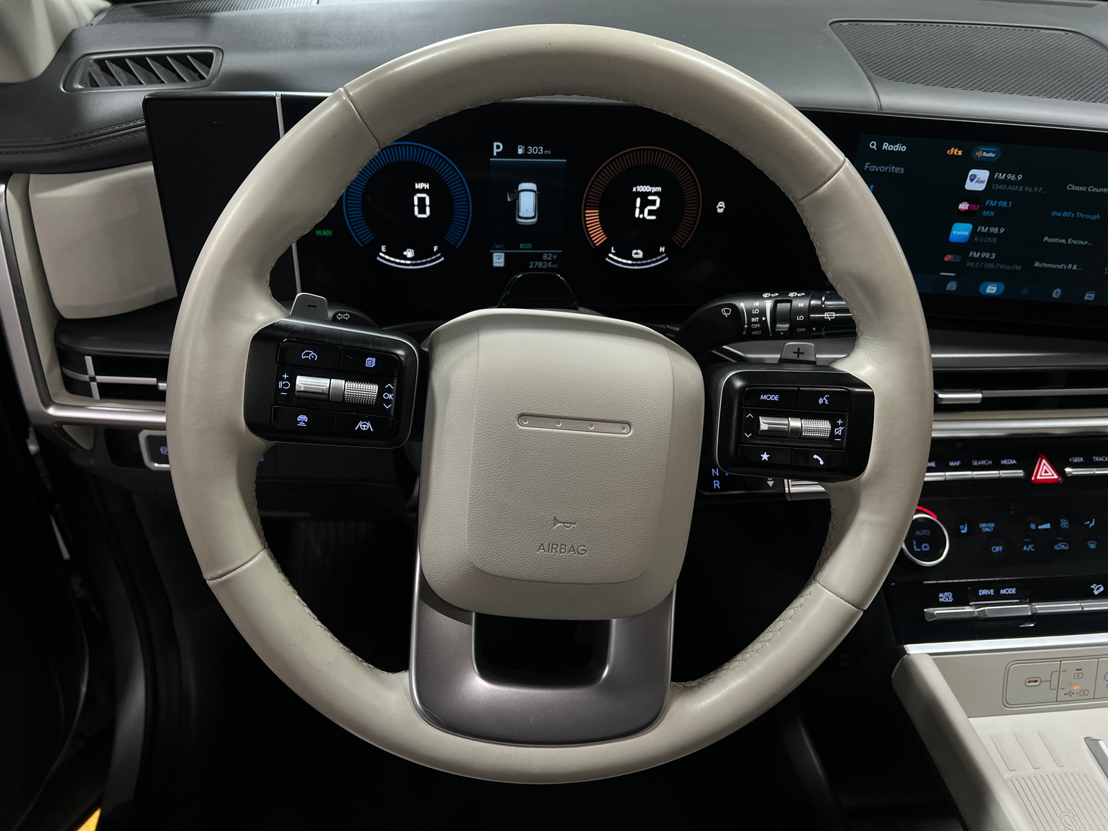 Thumbnail: 2025 Hyundai Santa Fe - 4