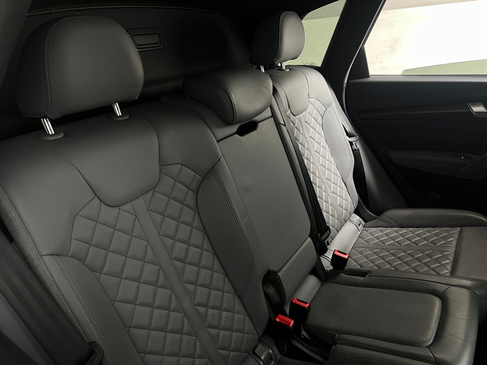 Thumbnail: 2019 Audi SQ5 - 6