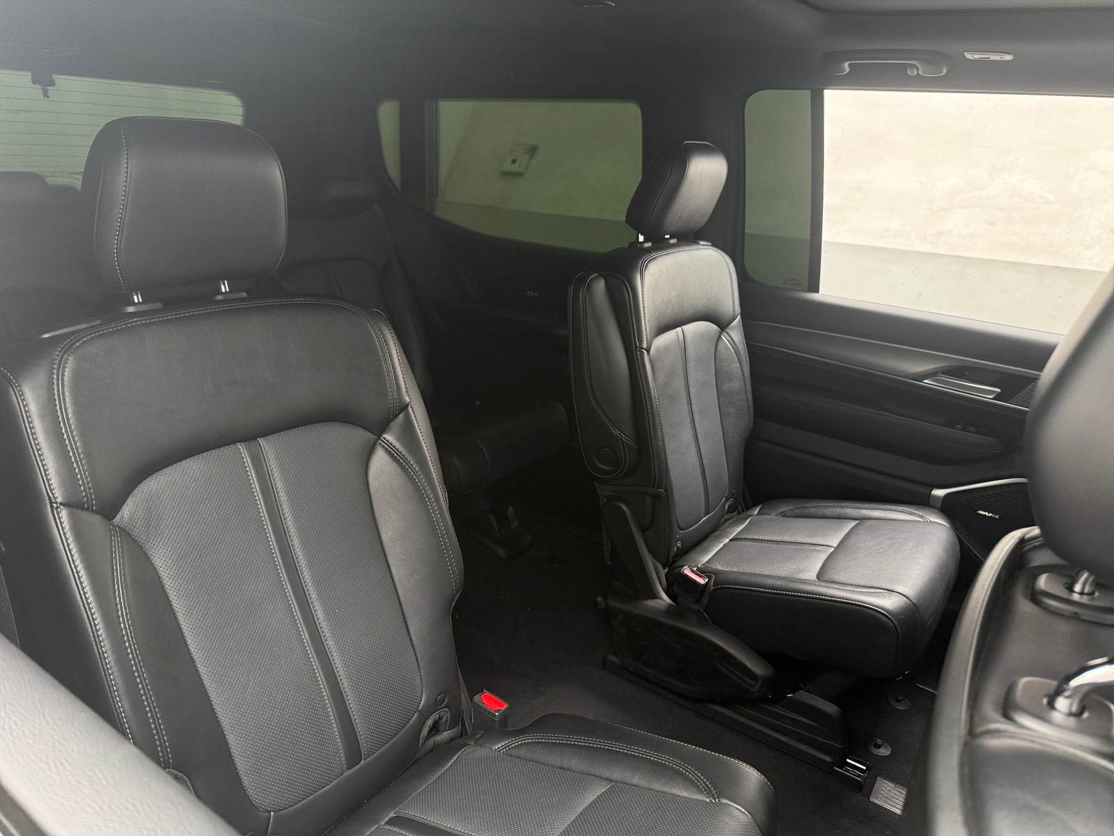 Thumbnail: 2024 Jeep Wagoneer - 5