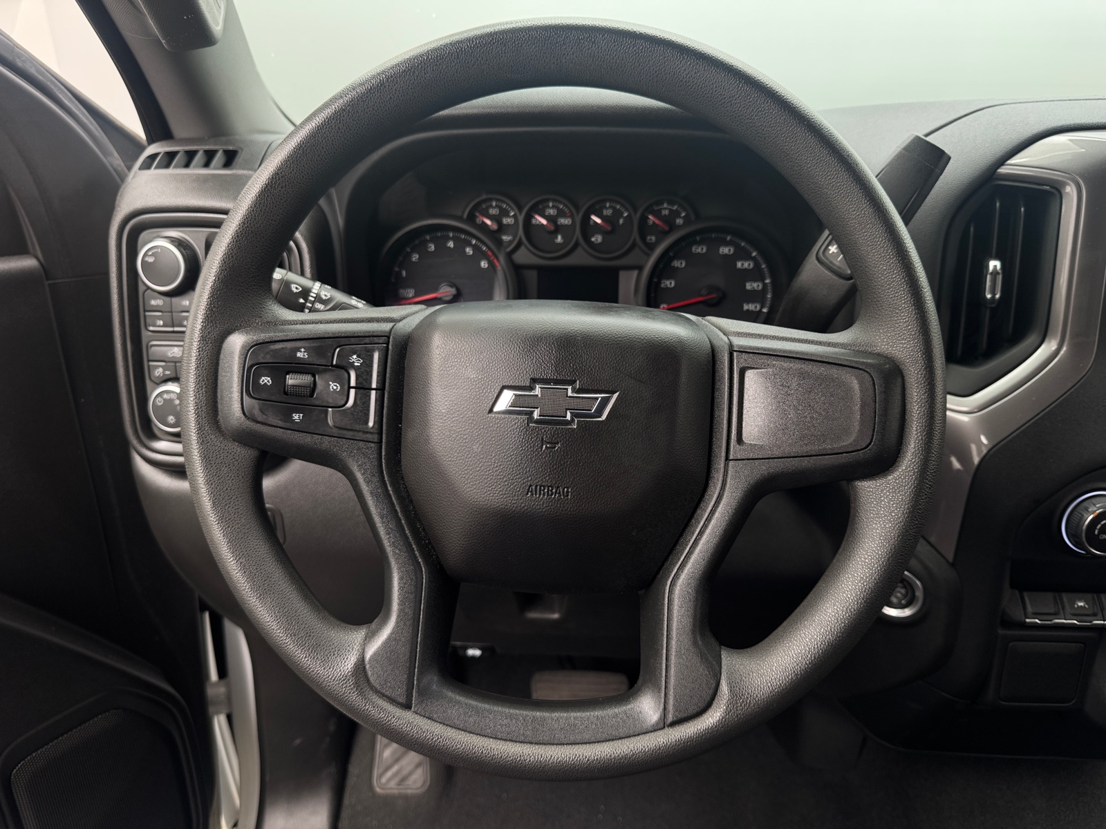 Thumbnail: 2022 Chevrolet Silverado 1500 - 5