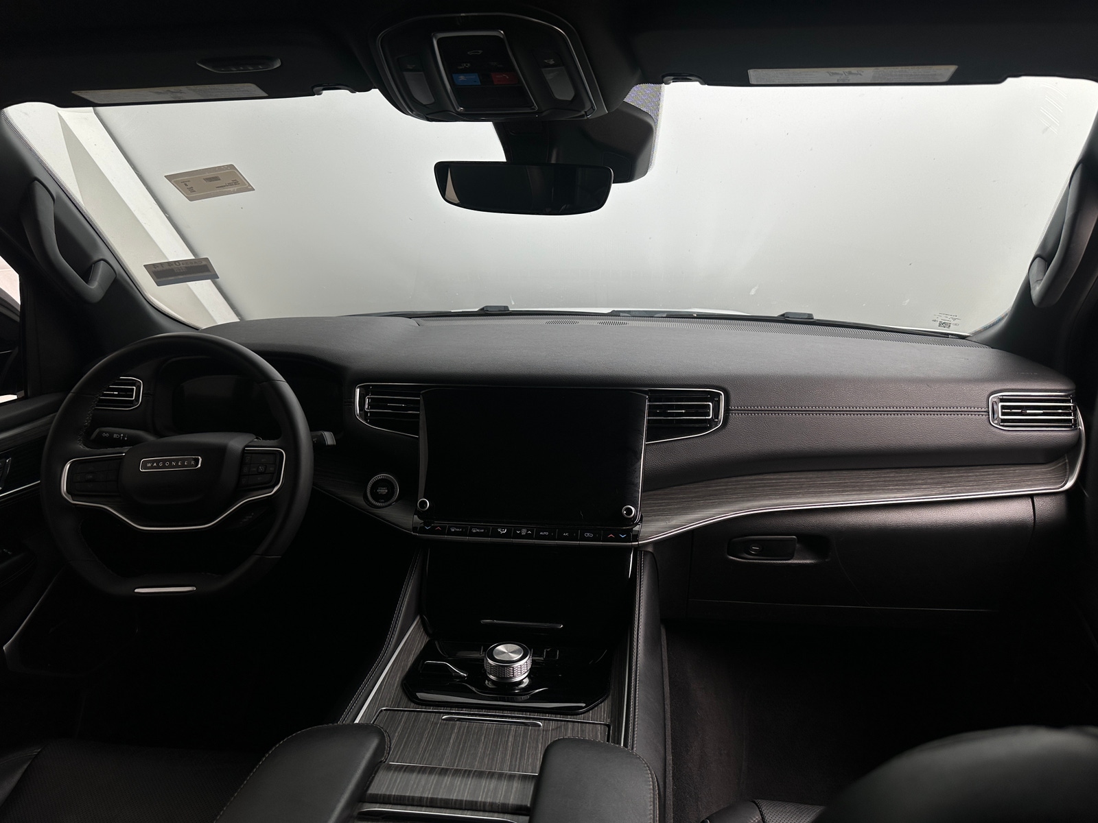Thumbnail: 2023 Jeep Wagoneer - 2