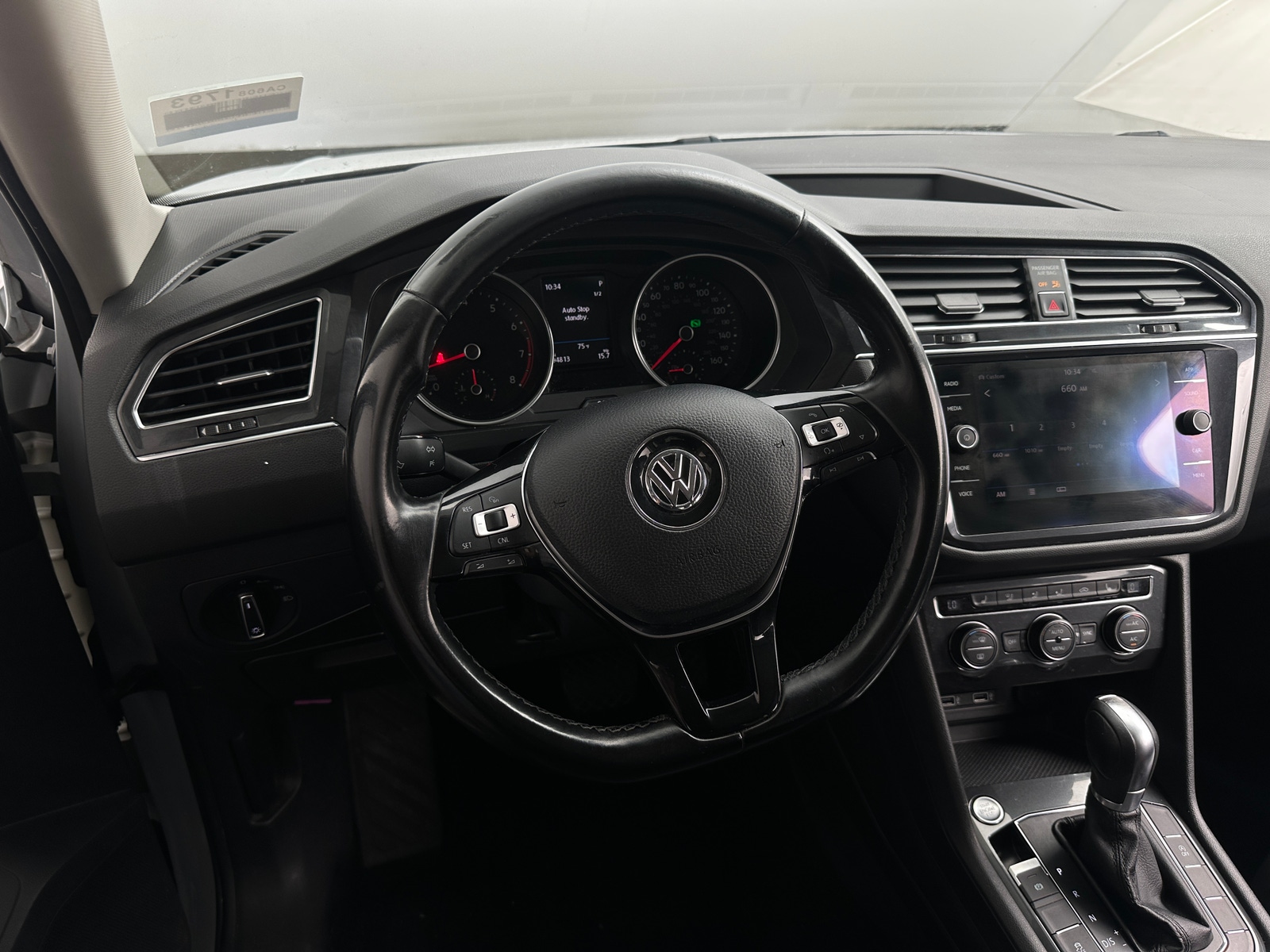 Thumbnail: 2018 Volkswagen Tiguan - 5