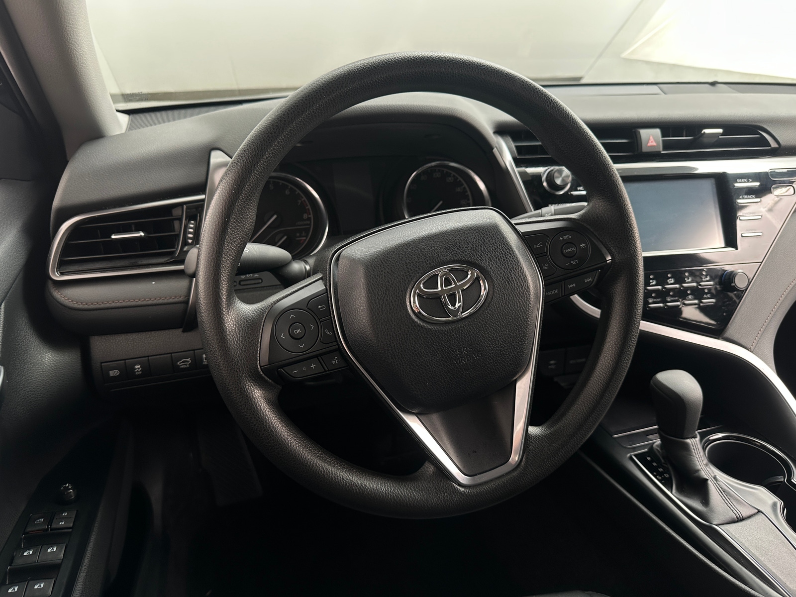 Thumbnail: 2019 Toyota Camry - 5