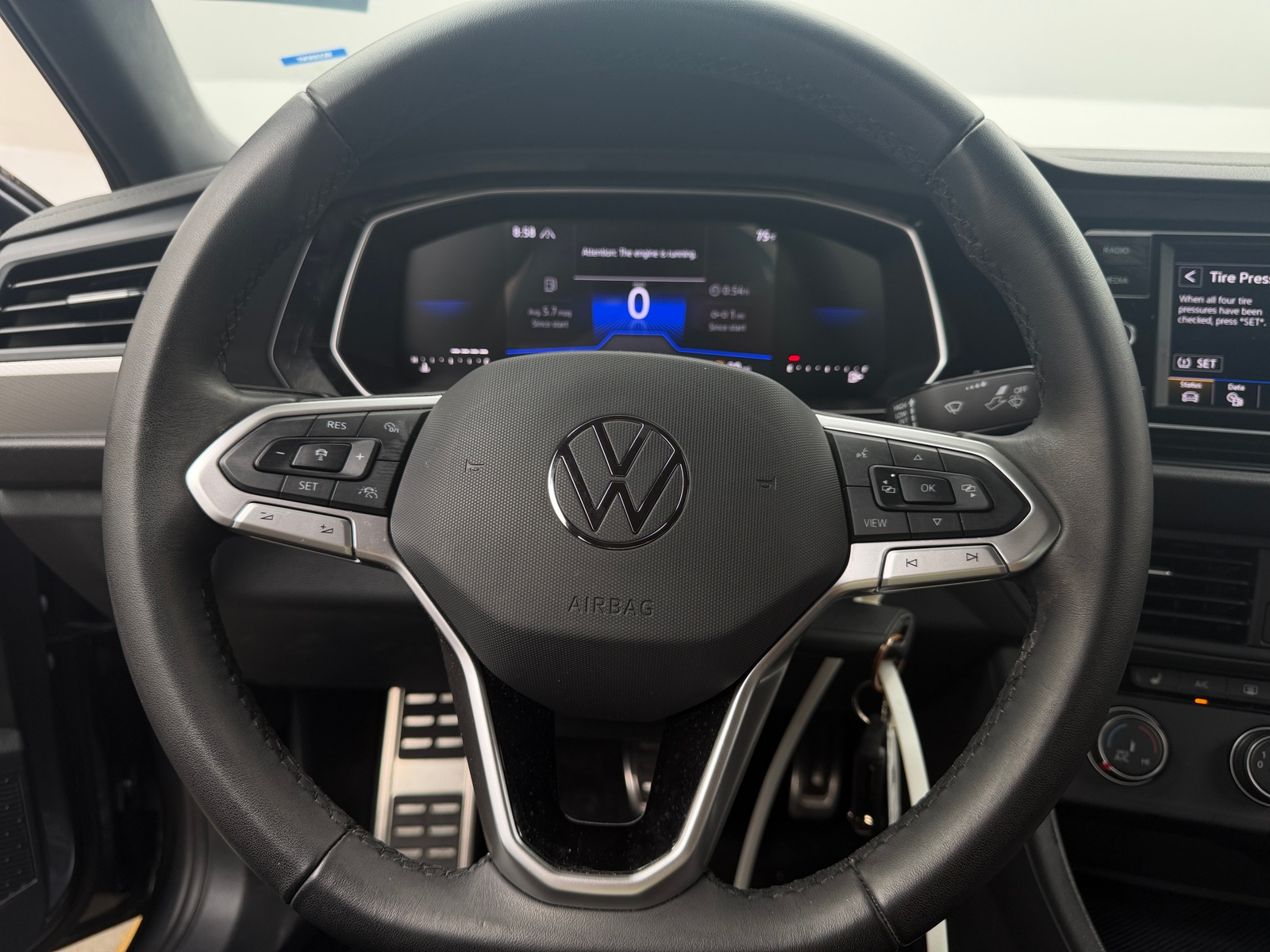 Thumbnail: 2024 Volkswagen Jetta - 5
