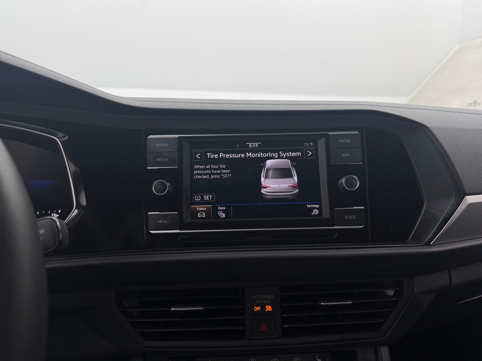 Thumbnail: 2024 Volkswagen Jetta - 4