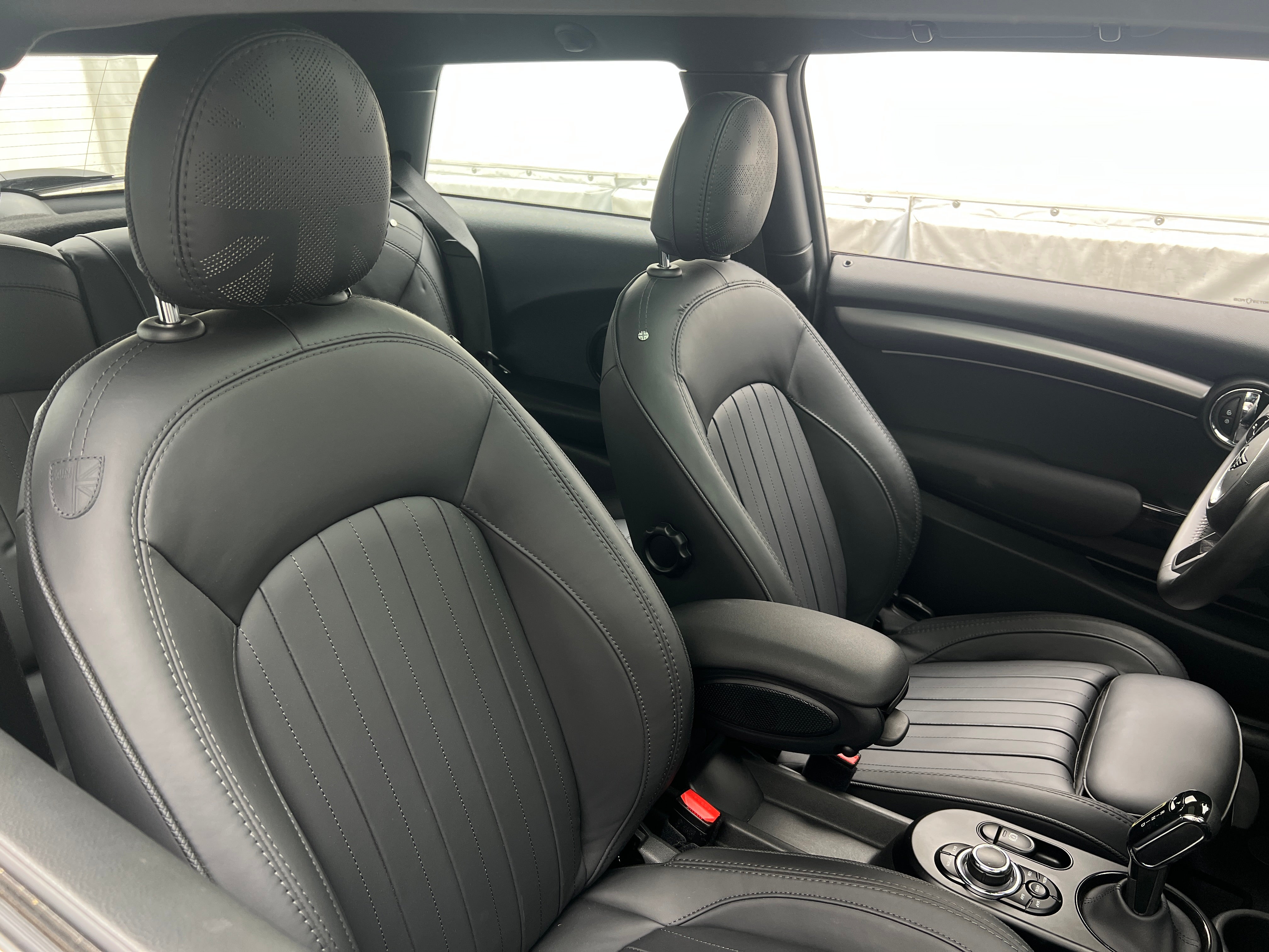 2023 MINI Hardtop 2 Door SE