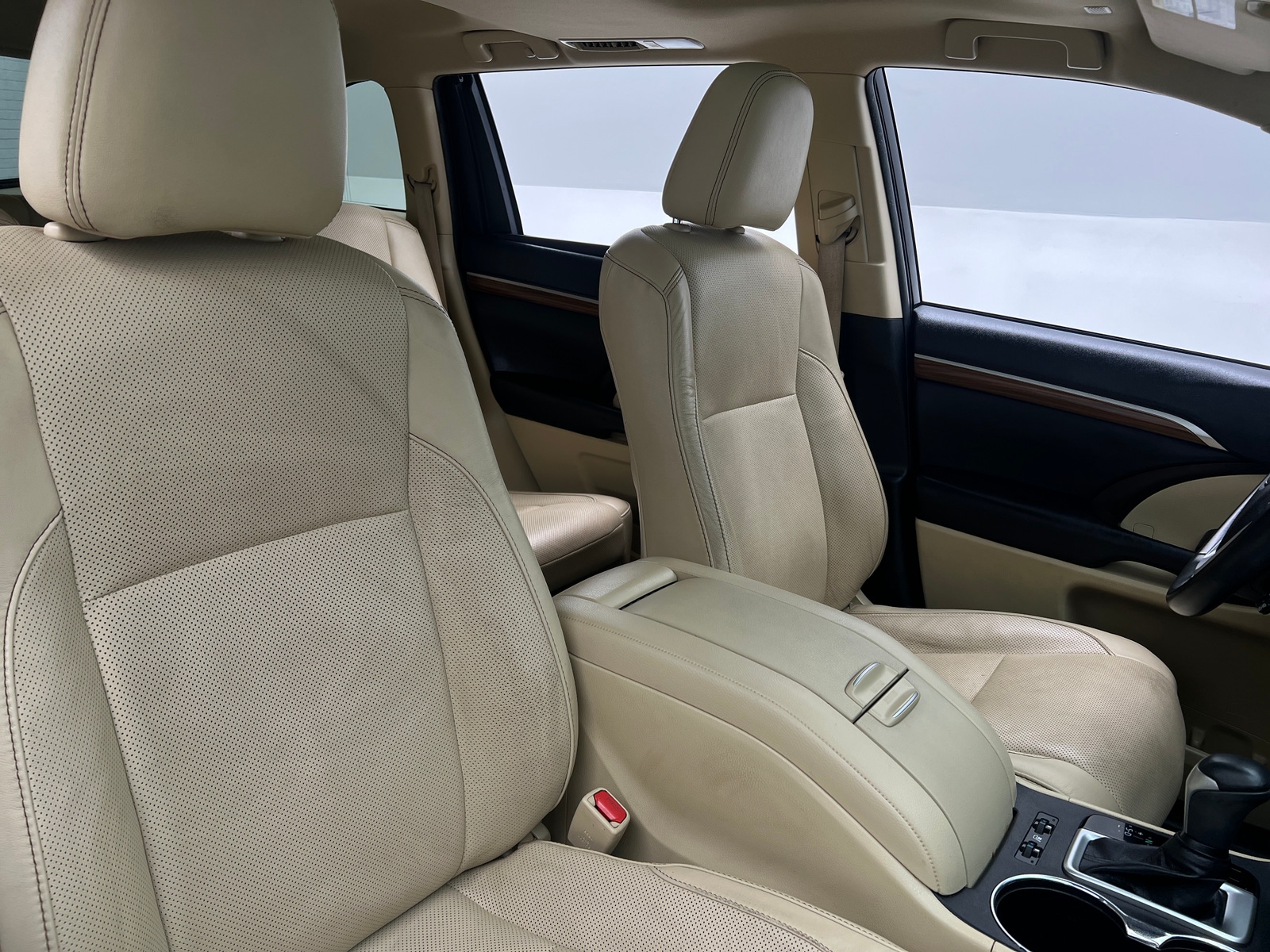 Thumbnail: 2019 Toyota Highlander - 2