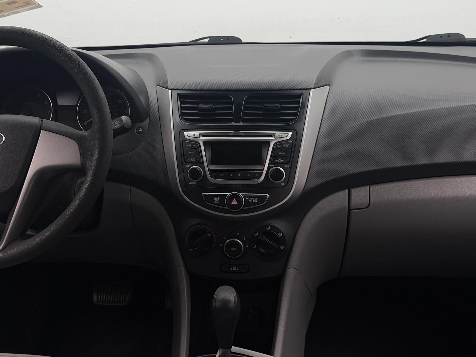 Thumbnail: 2016 Hyundai Accent - 3