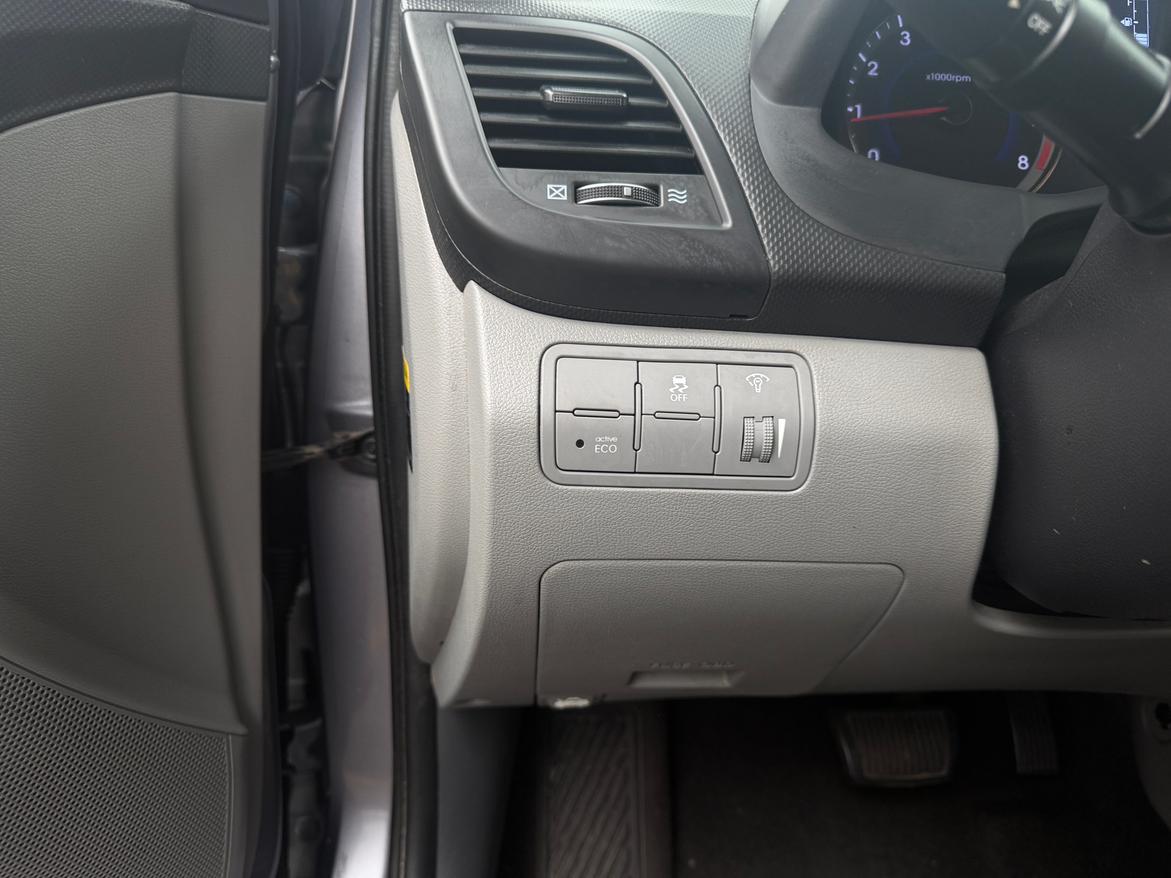 Used 2016 Hyundai Accent SE with VIN KMHCT4AE8GU018752 for sale in South Chesterfield, VA