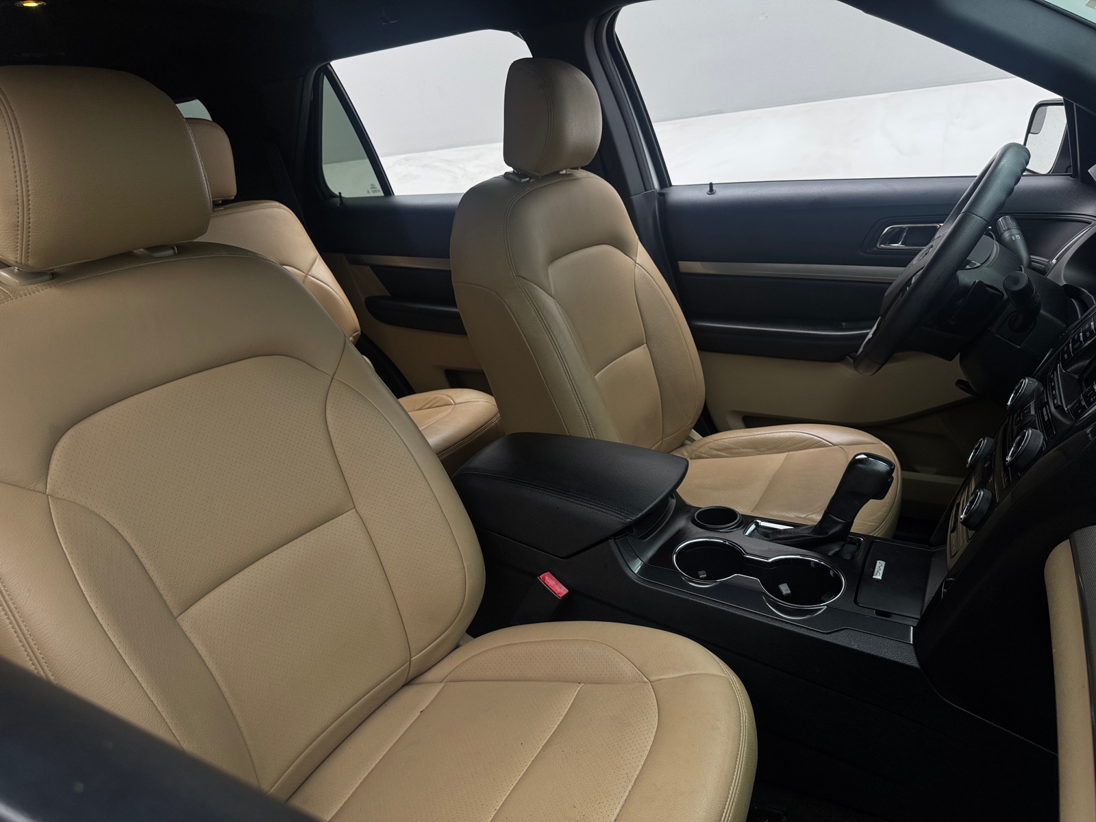 Thumbnail: 2017 Ford Explorer - 2