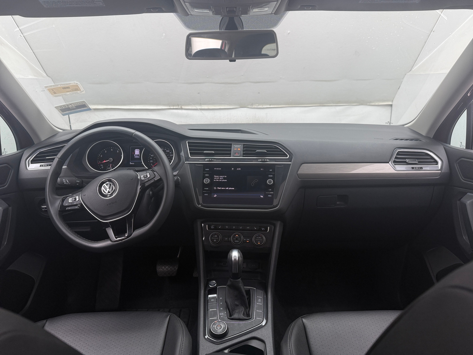 Thumbnail: 2020 Volkswagen Tiguan - 3