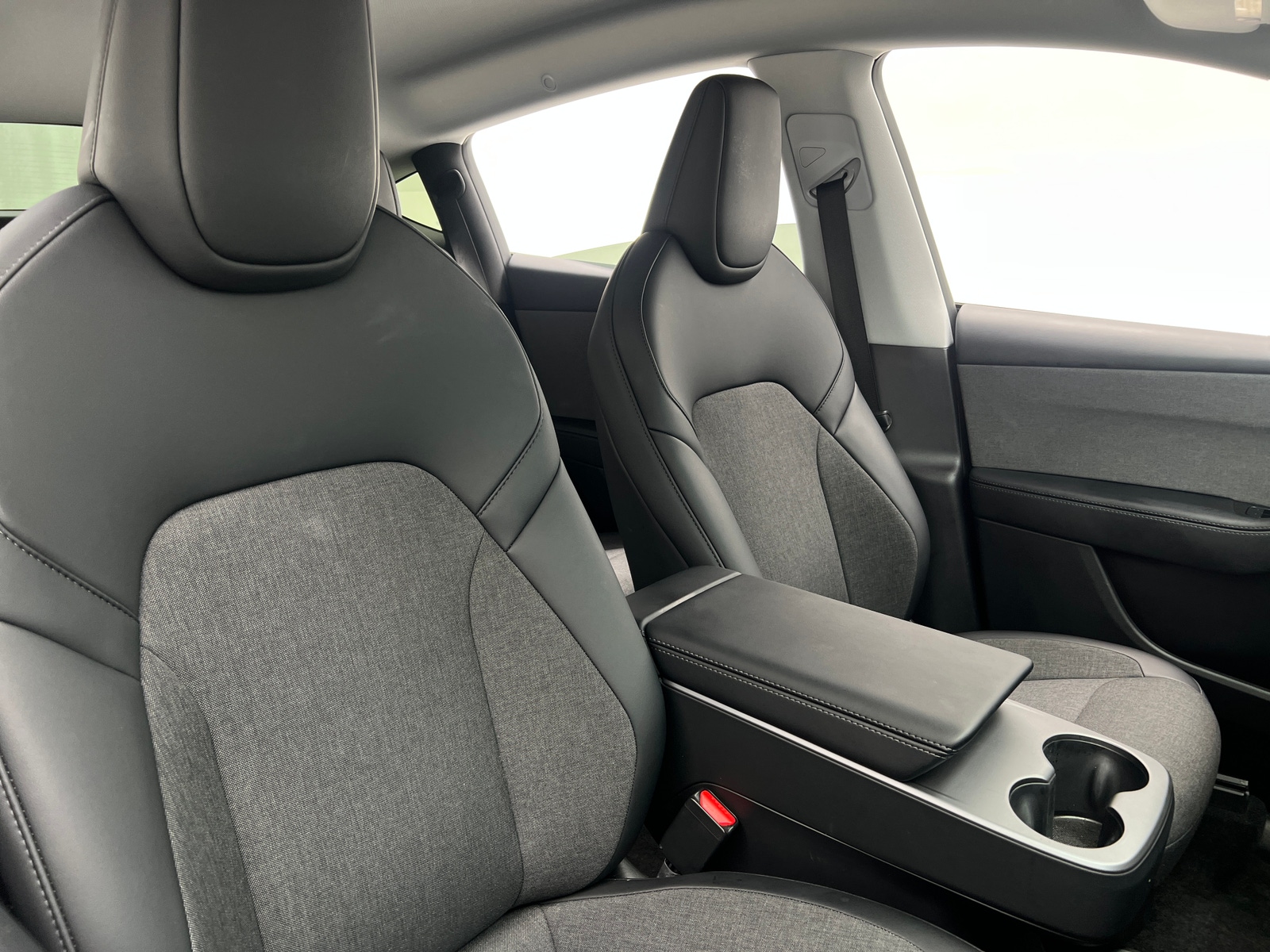 Thumbnail: 2026 Tesla Model Y - 2