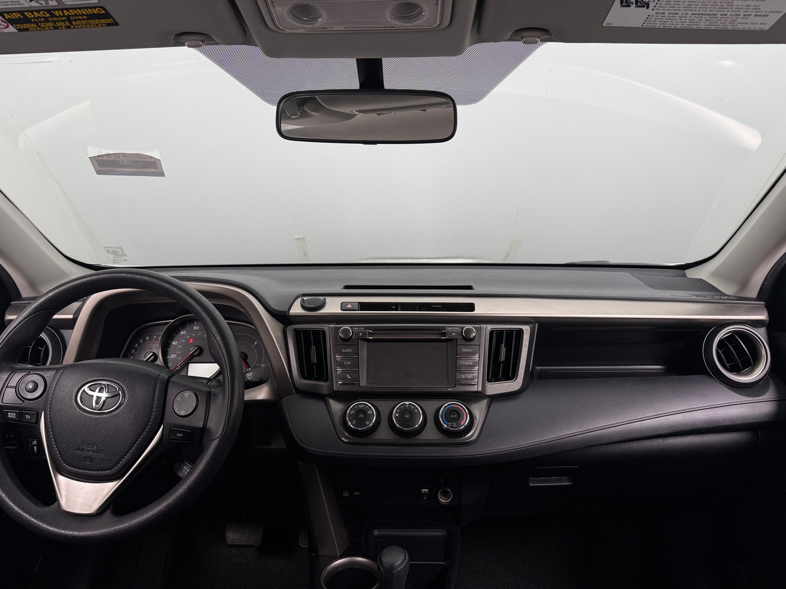 Thumbnail: 2015 Toyota RAV4 - 3
