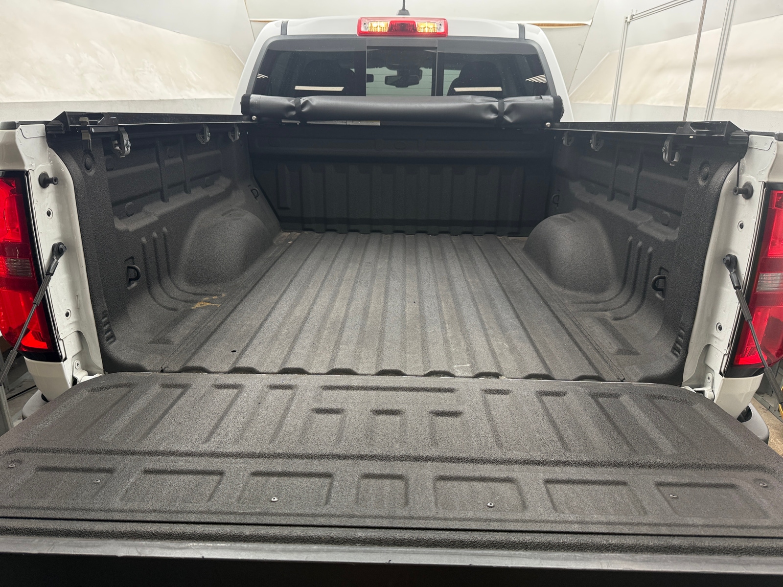 Thumbnail: 2021 Chevrolet Colorado - 6