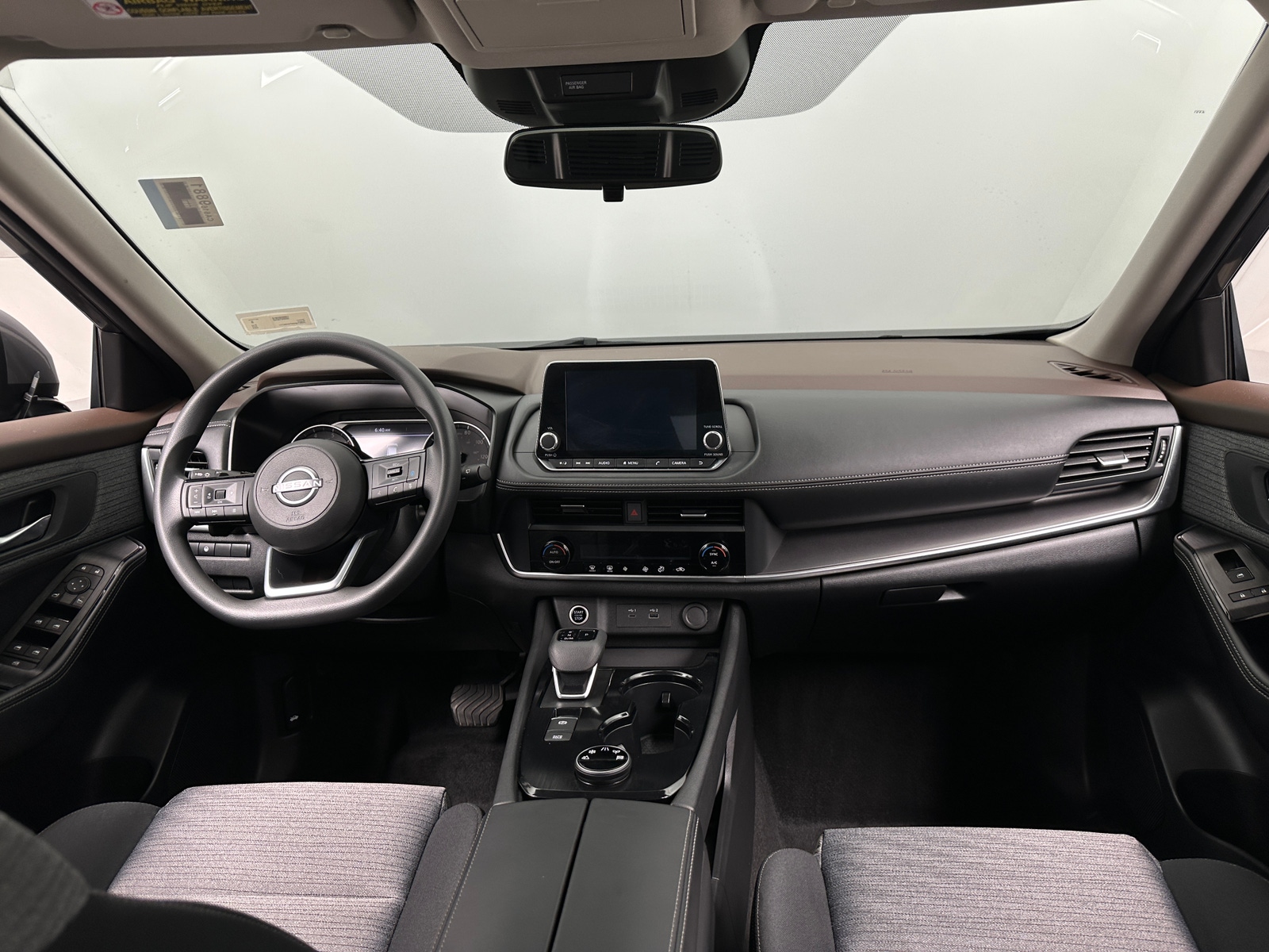 Thumbnail: 2023 Nissan Rogue - 3