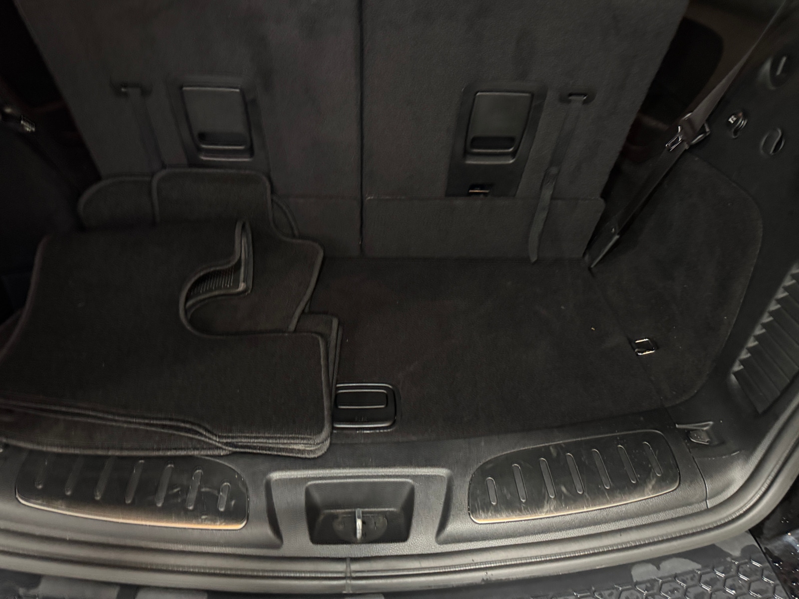 Thumbnail: 2021 Dodge Durango - 6