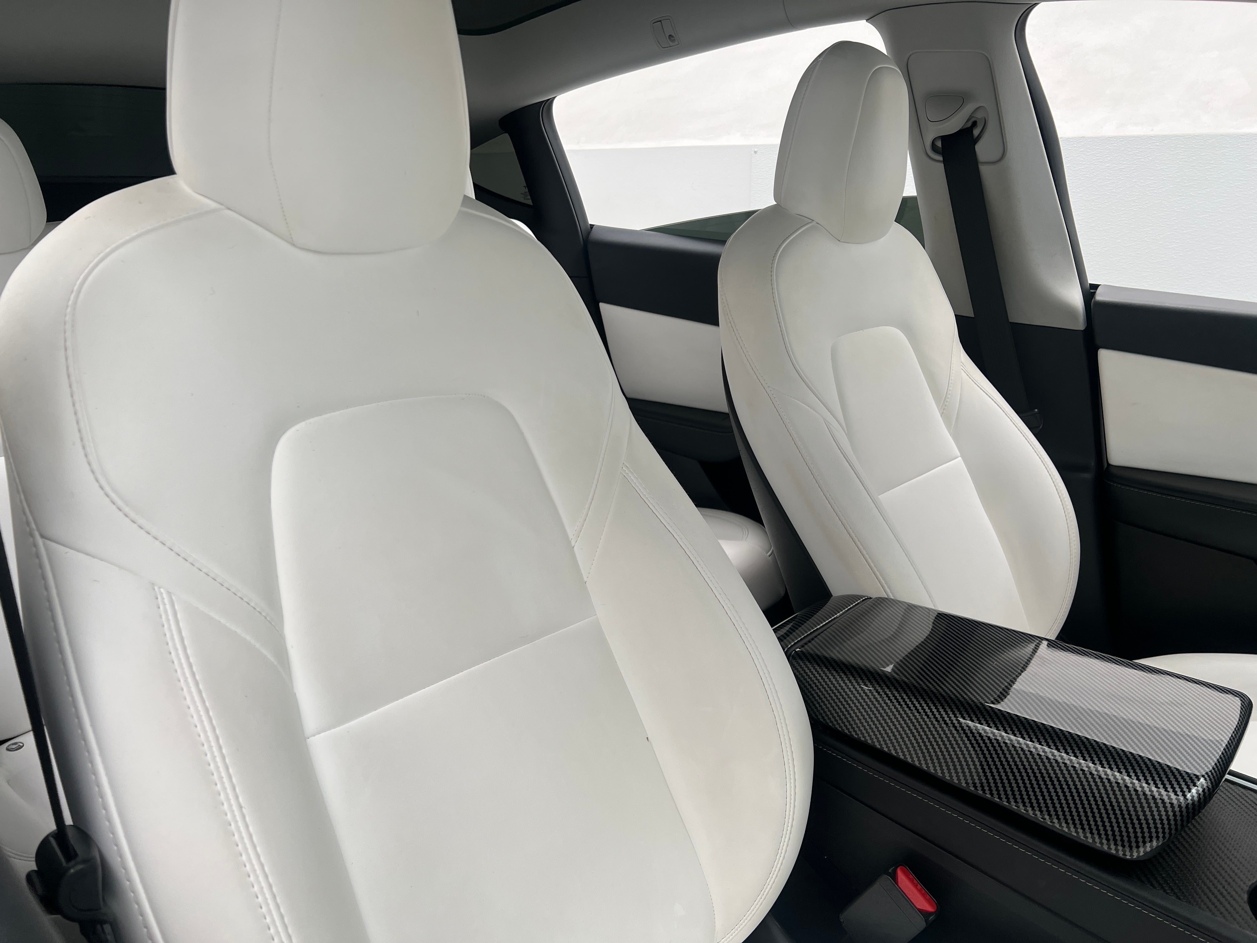Used 2022 Tesla Model Y Long Range with VIN 7SAYGDEE1NF326816 for sale in Auburn, WA