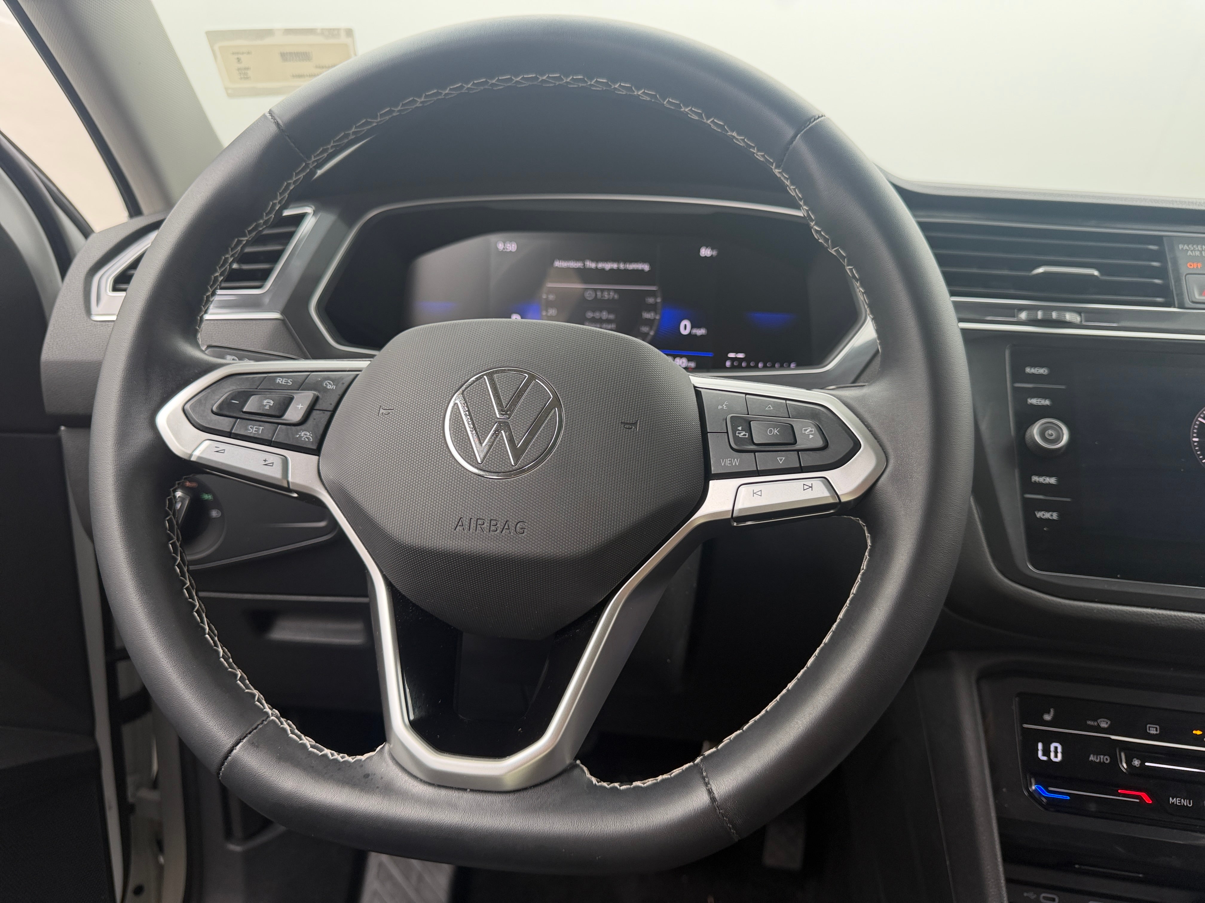 2024 Volkswagen Tiguan SE - Photo 8