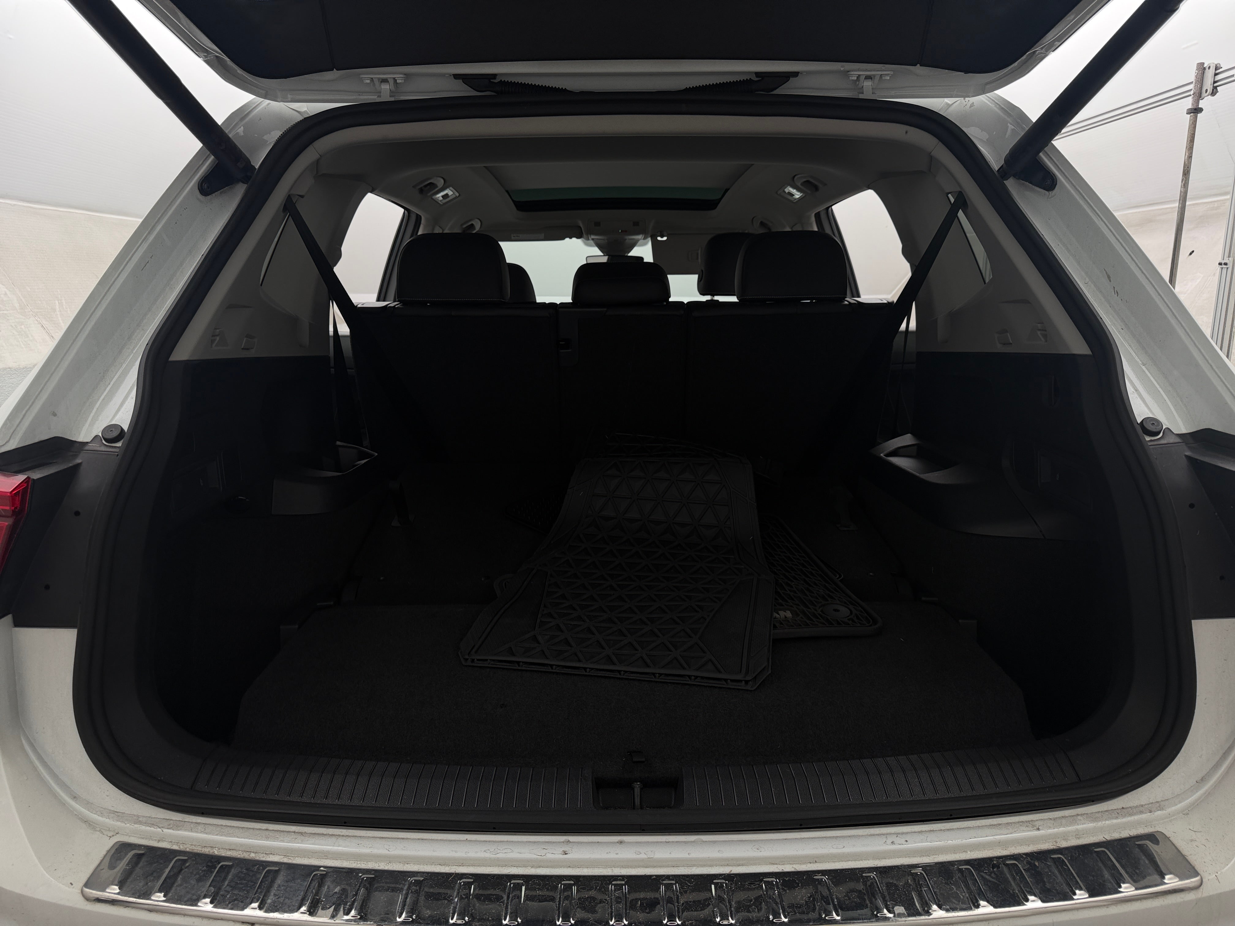 2024 Volkswagen Tiguan SE - Photo 9