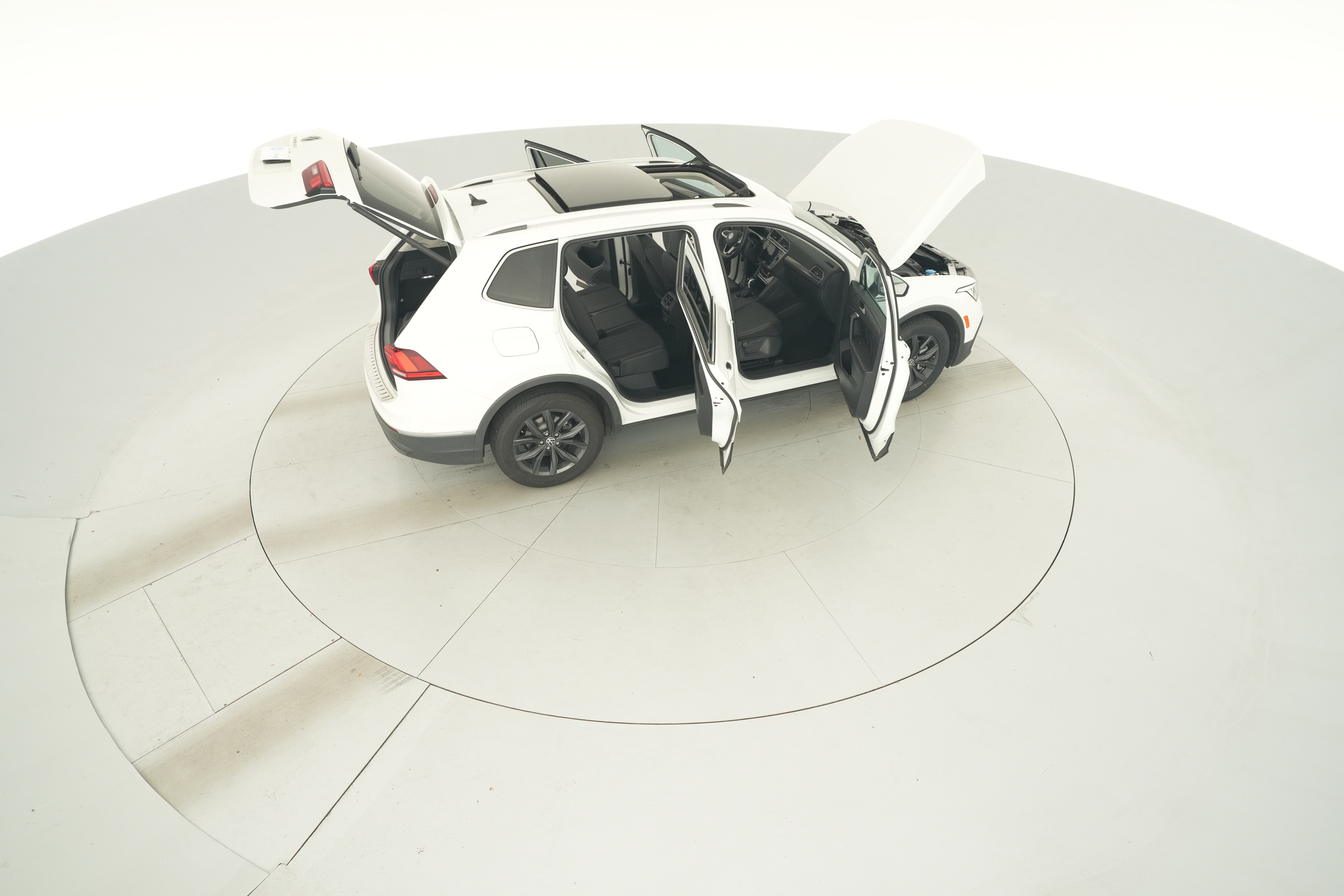 2024 Volkswagen Tiguan SE - Photo 47