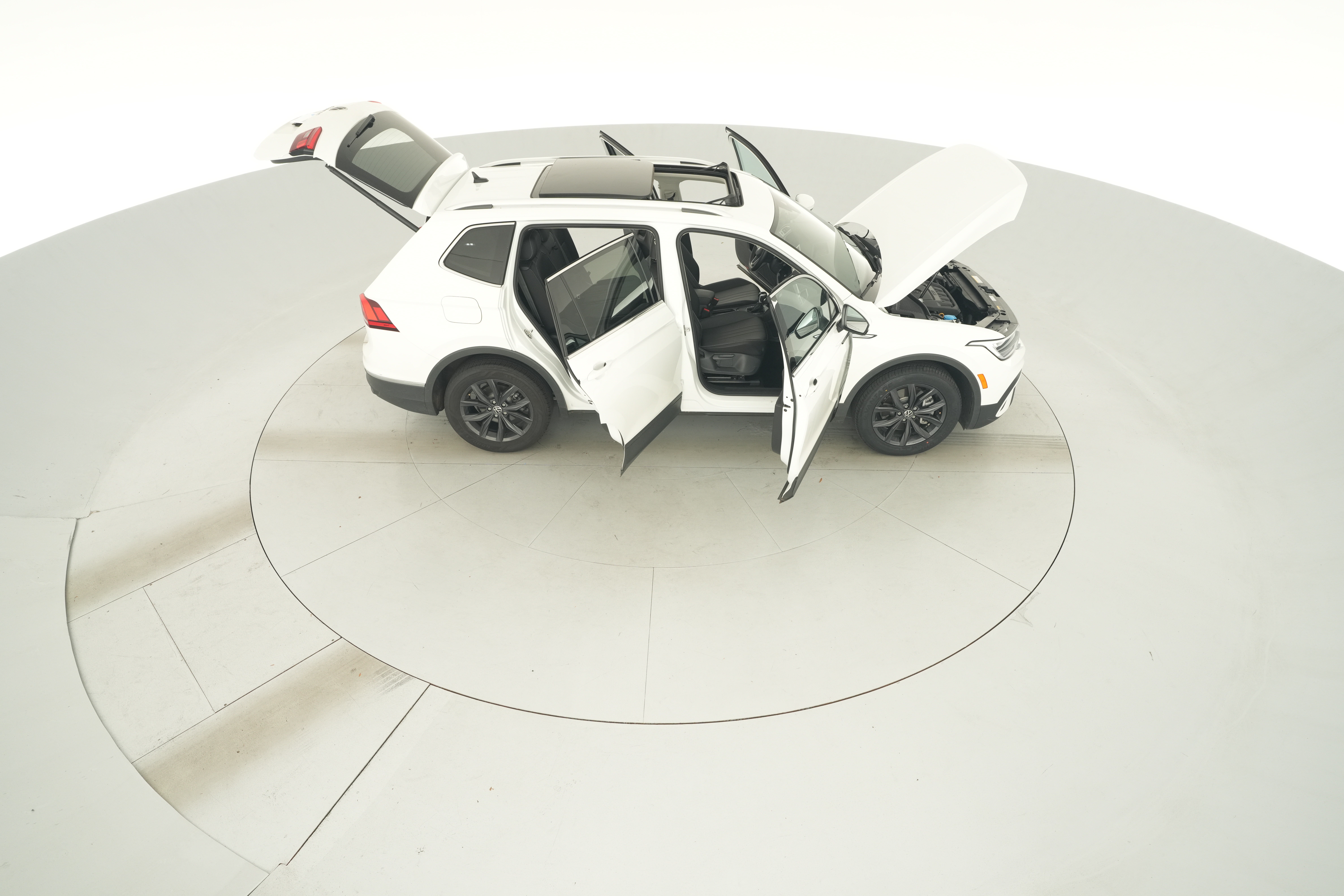 2024 Volkswagen Tiguan SE - Photo 48
