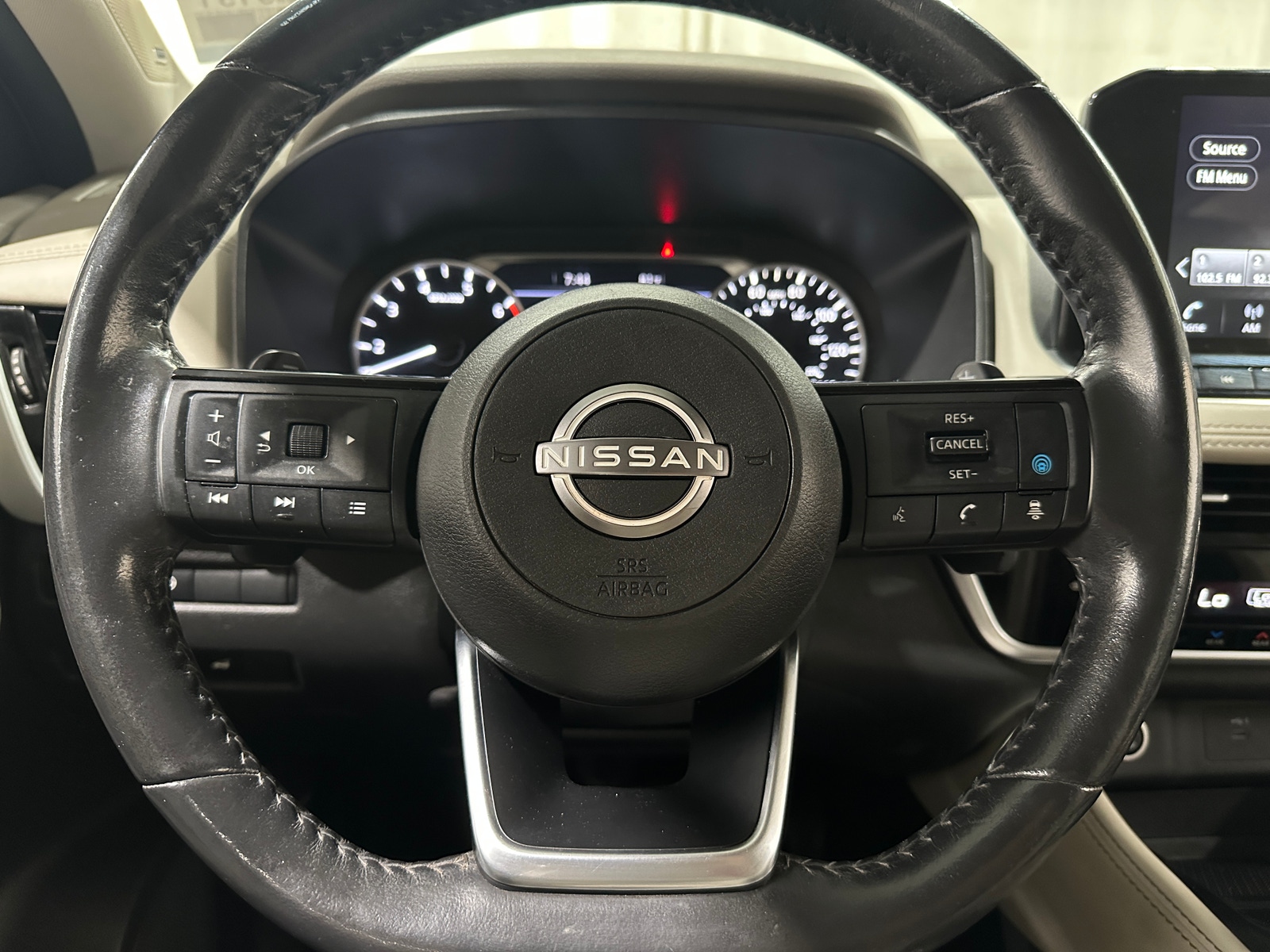 Thumbnail: 2023 Nissan Rogue - 4