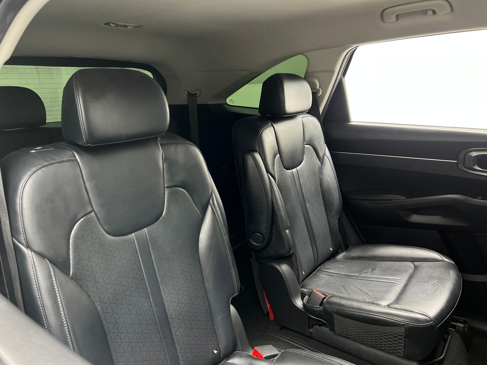 Thumbnail: 2023 Kia Sorento - 5