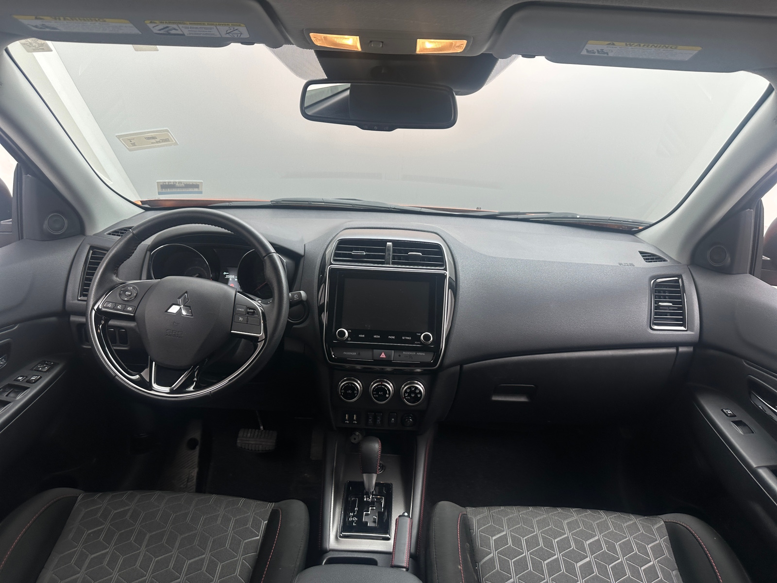 Thumbnail: 2023 Mitsubishi Outlander Sport - 3