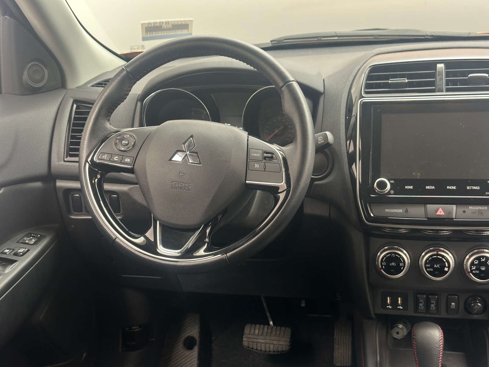Thumbnail: 2023 Mitsubishi Outlander Sport - 5