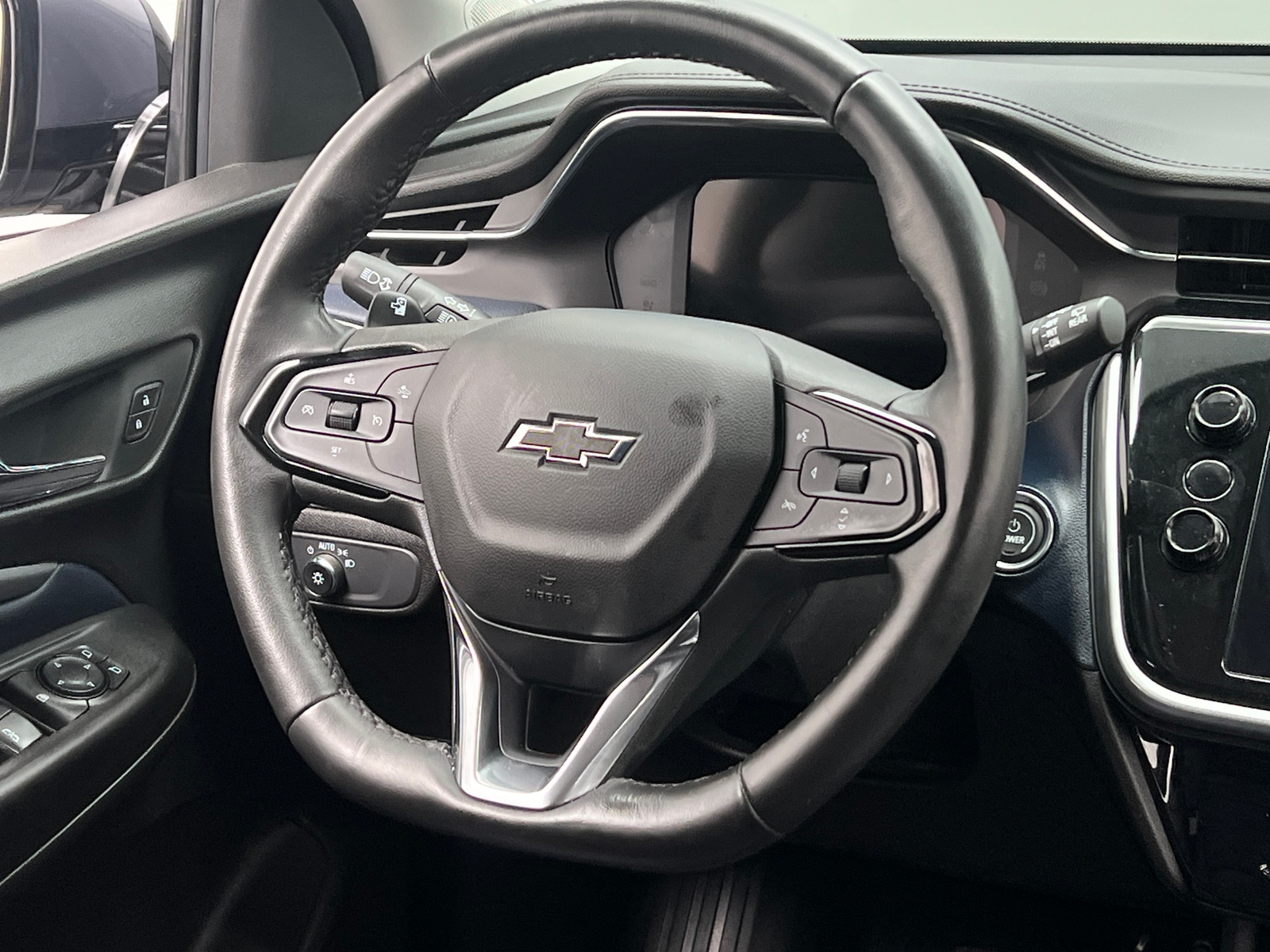 Thumbnail: 2023 Chevrolet Bolt EUV - 4
