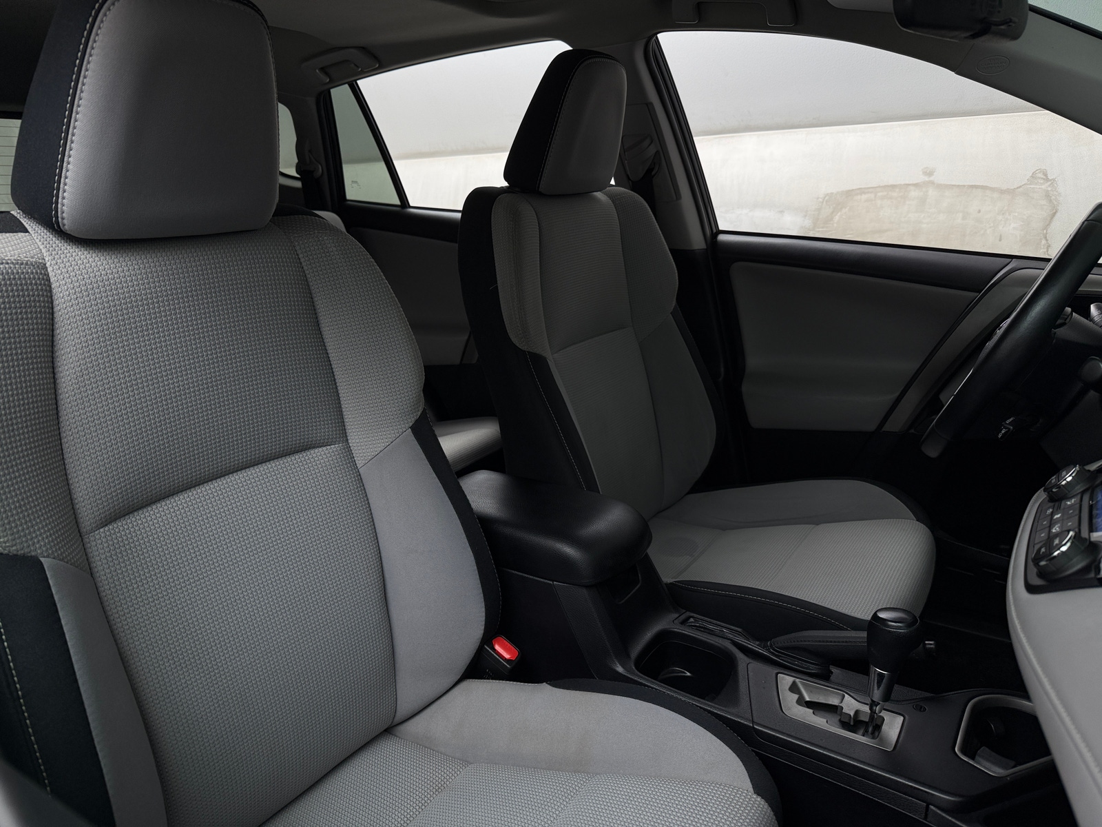 Thumbnail: 2018 Toyota RAV4 - 2