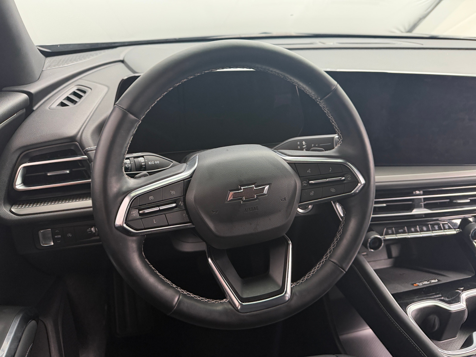 Thumbnail: 2024 Chevrolet Traverse - 4