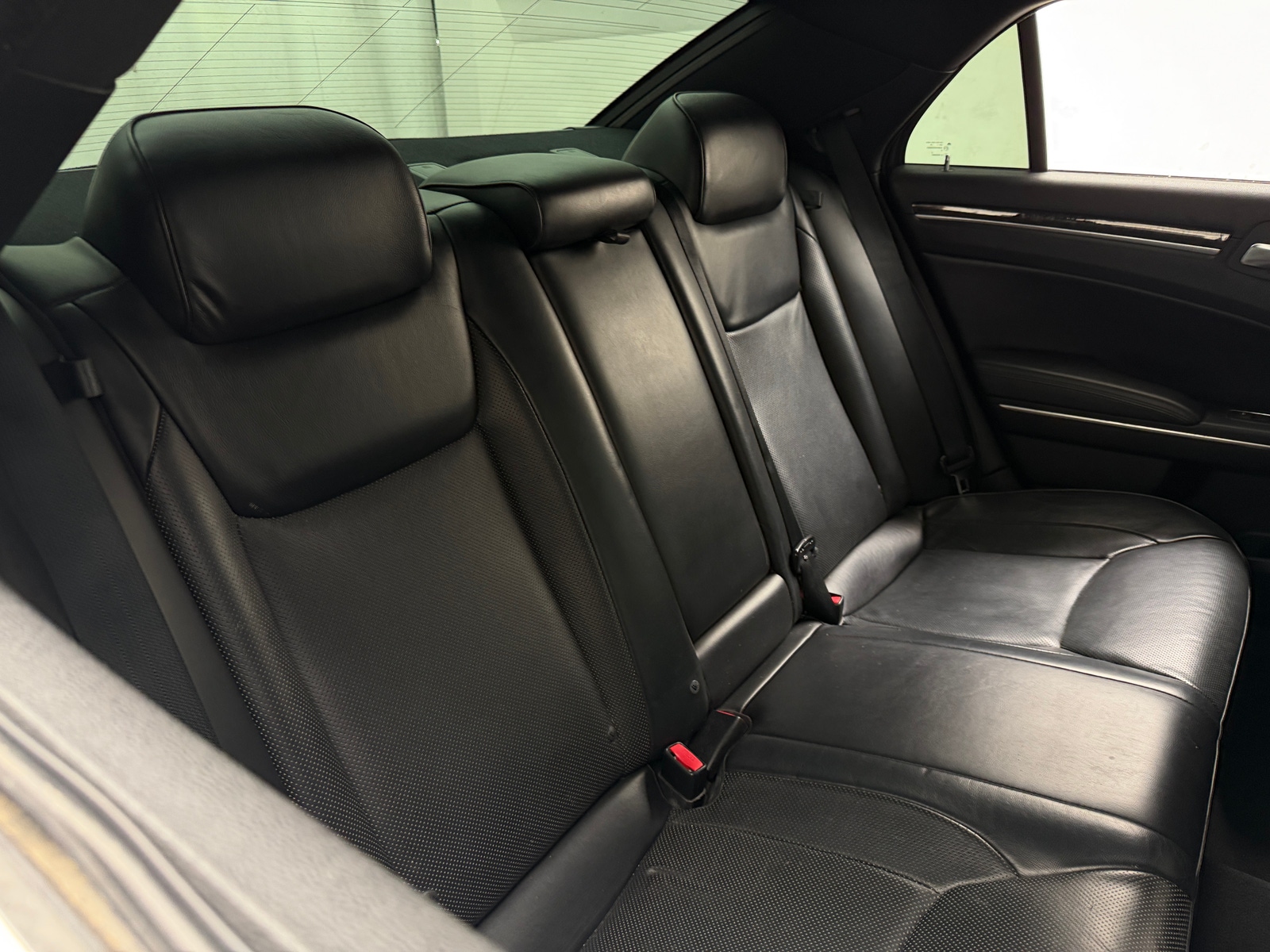 Thumbnail: 2013 Chrysler 300 - 5