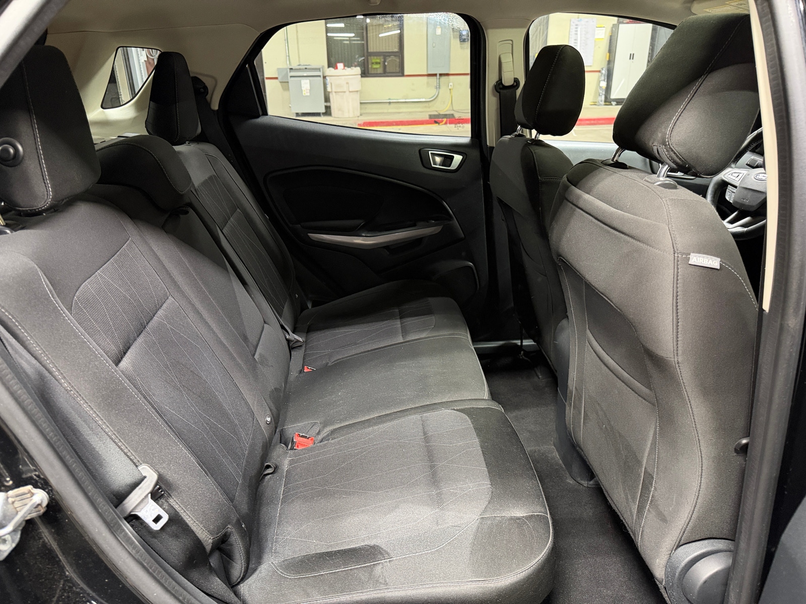 Thumbnail: 2018 Ford EcoSport - 6