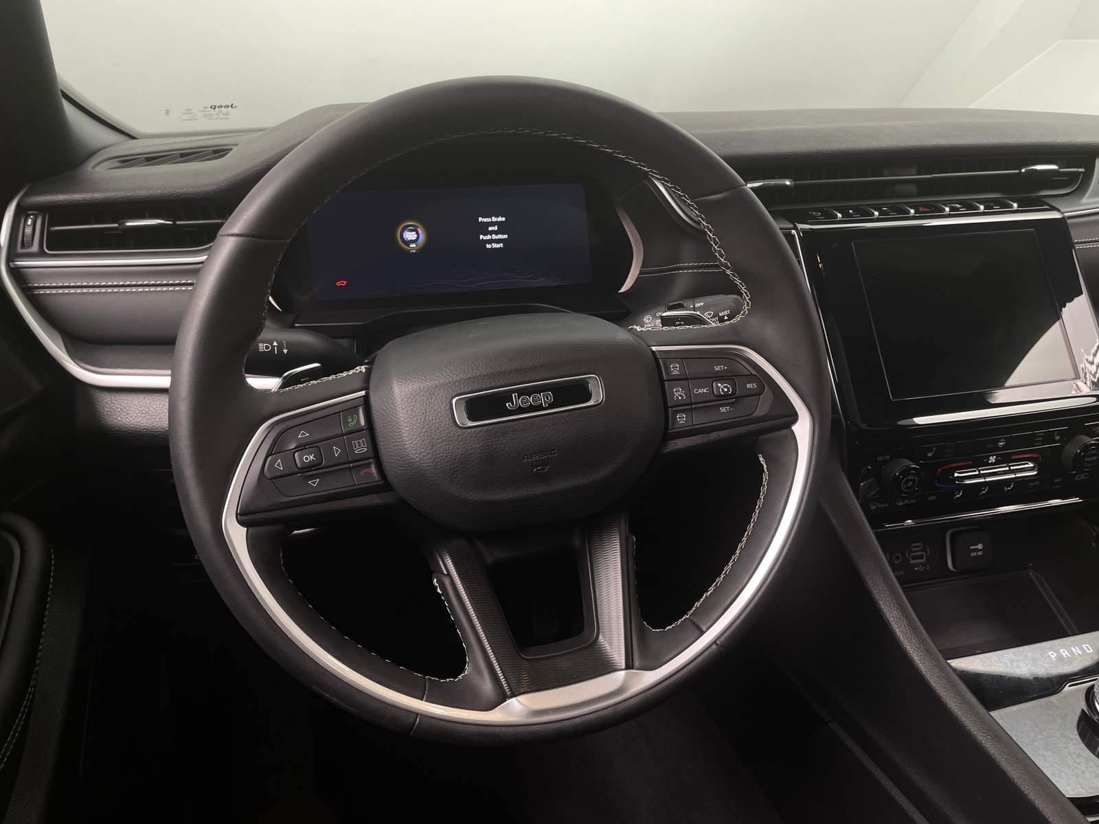 Thumbnail: 2023 Jeep Grand Cherokee - 4