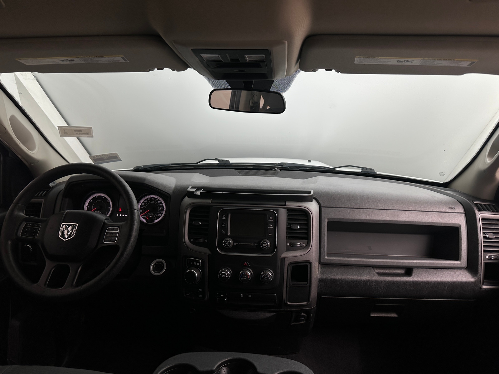 Thumbnail: 2020 RAM 1500 Classic - 3