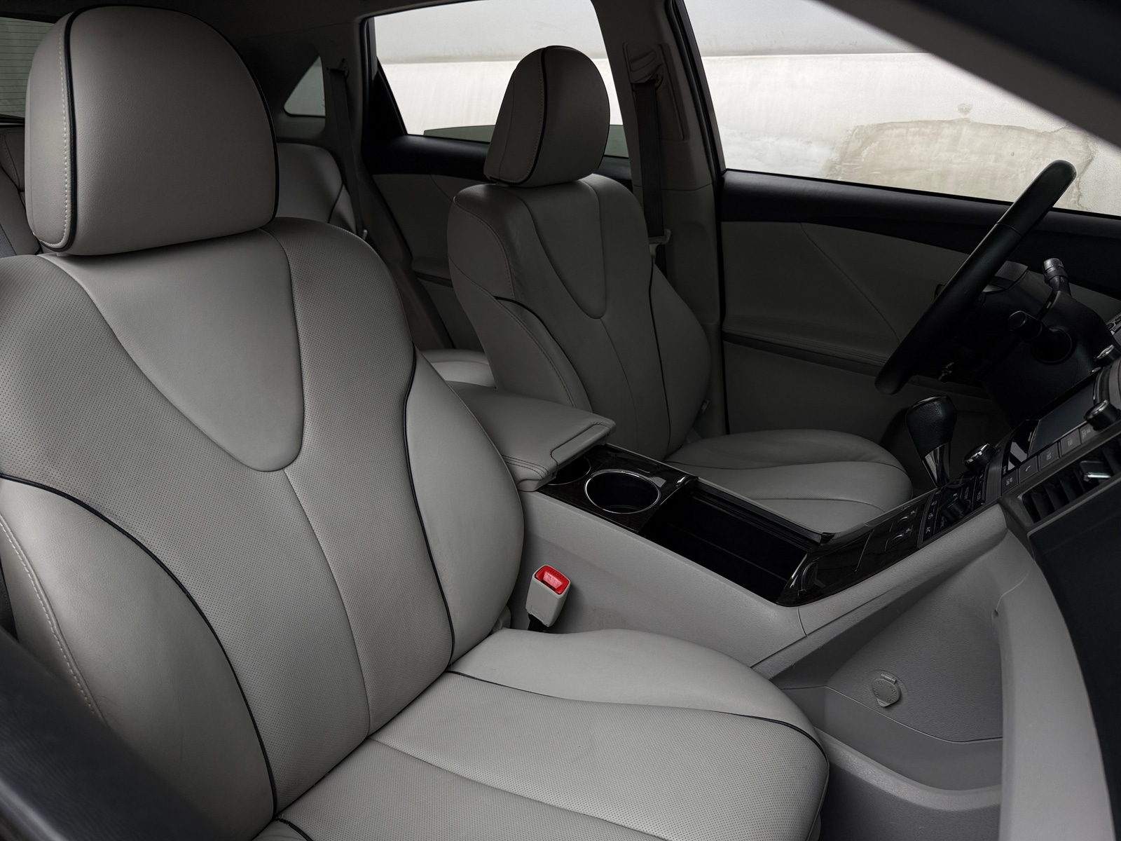 Thumbnail: 2015 Toyota Venza - 2
