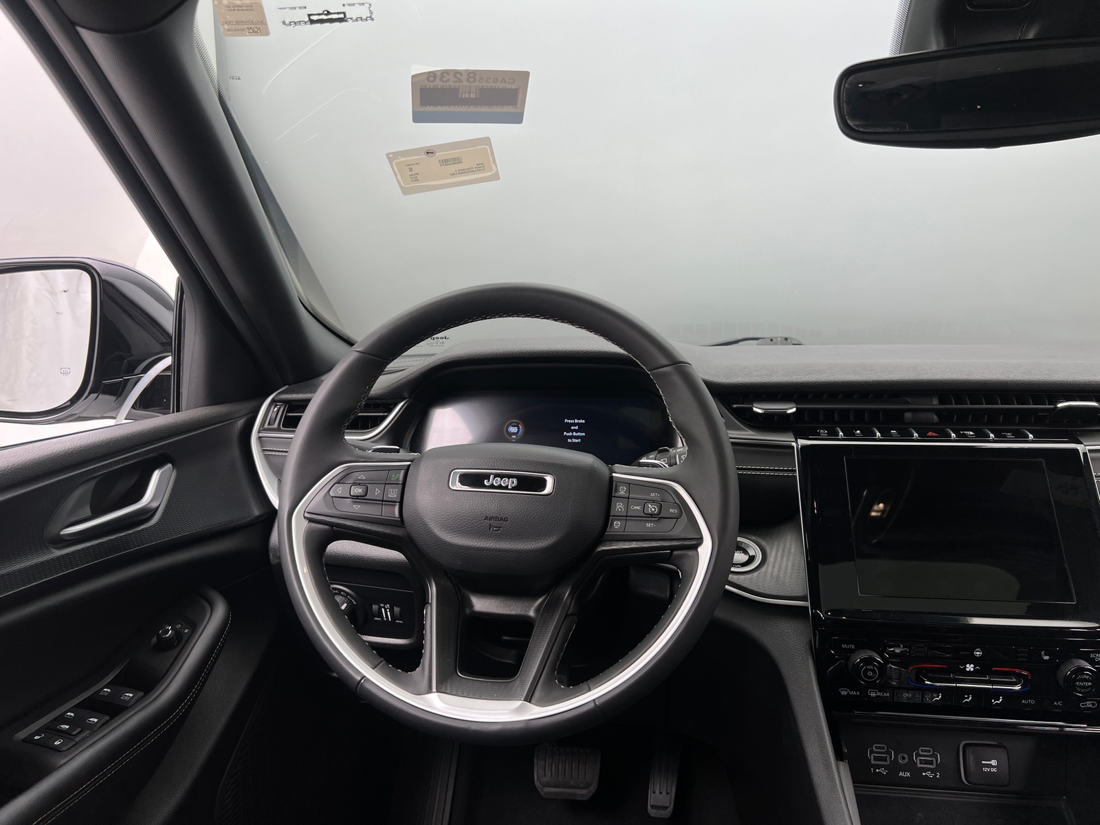 Thumbnail: 2024 Jeep Grand Cherokee L - 4