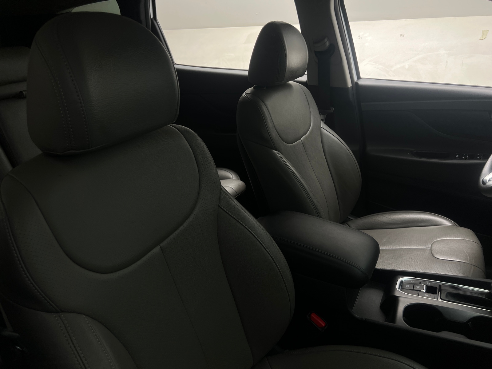 Thumbnail: 2020 Hyundai Santa Fe - 2