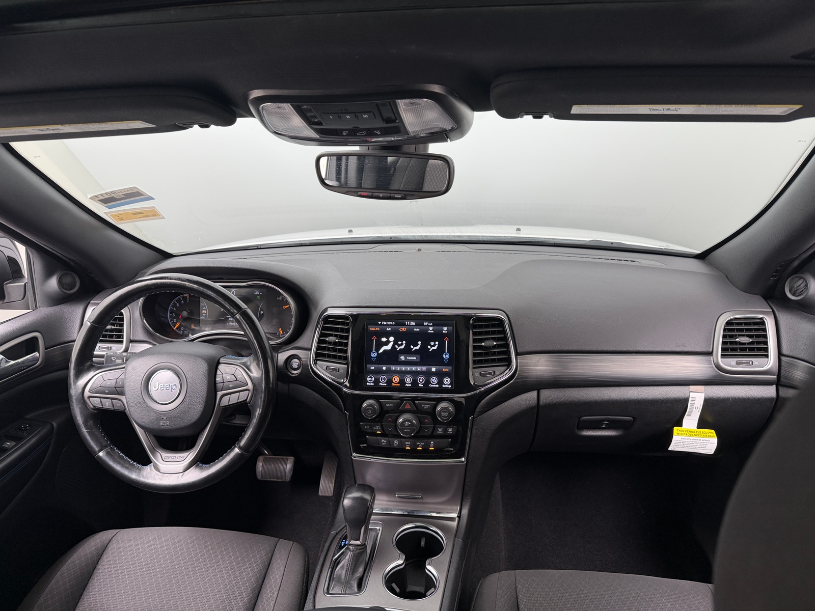 Thumbnail: 2020 Jeep Grand Cherokee - 3