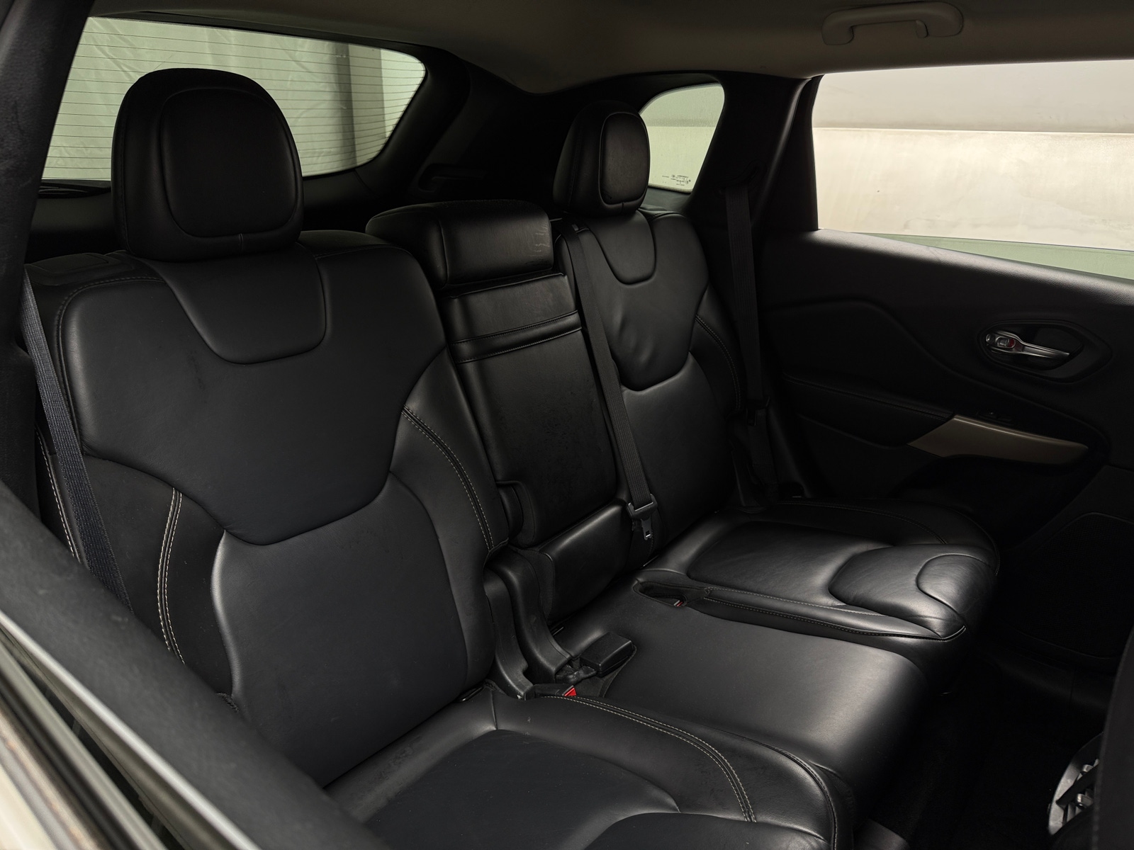 Thumbnail: 2017 Jeep Cherokee - 5